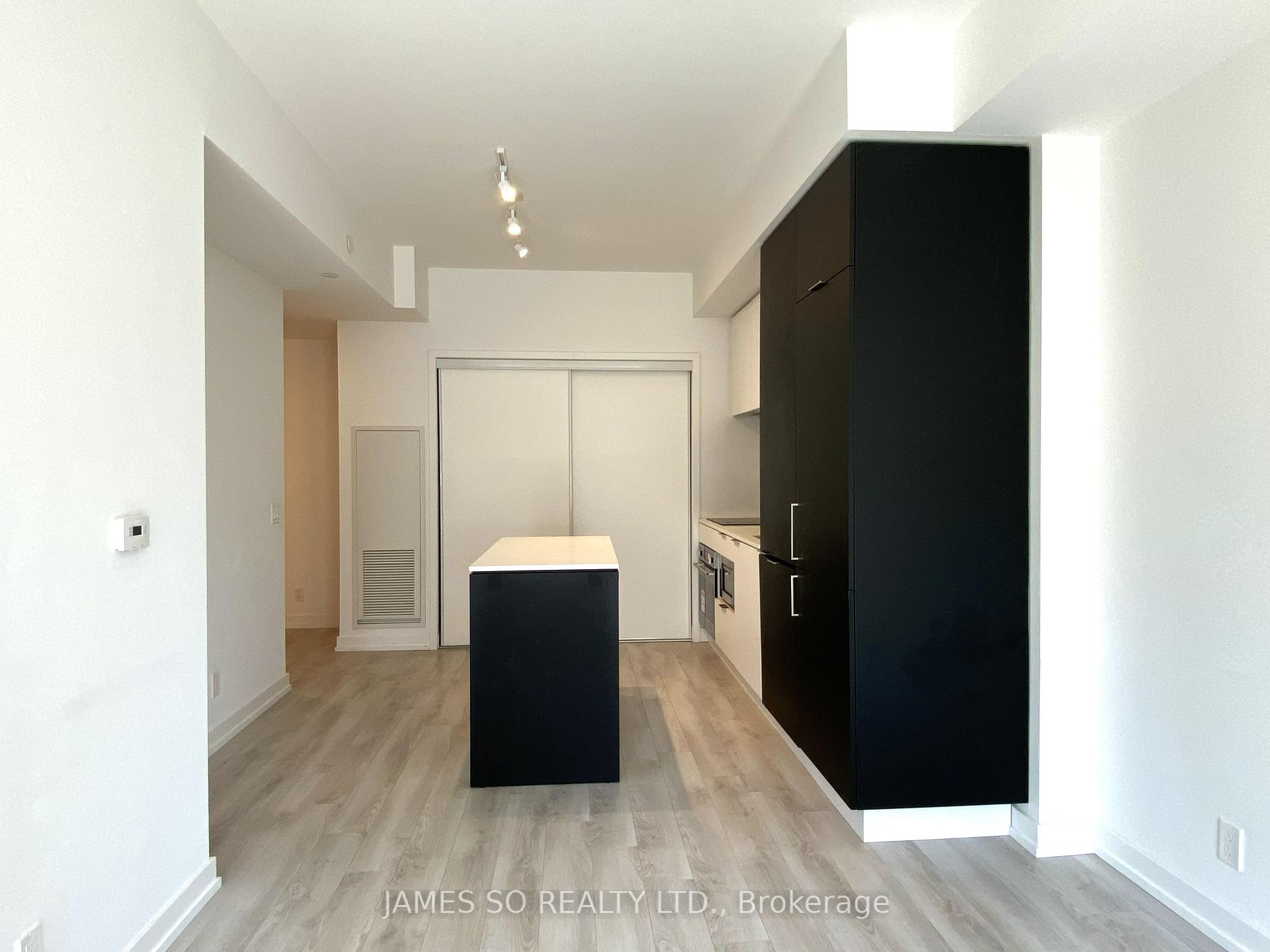 Photo 16 of Unit 916, 33 Helendale Avenue, Toronto, Yonge-Eglinton — HOMEH