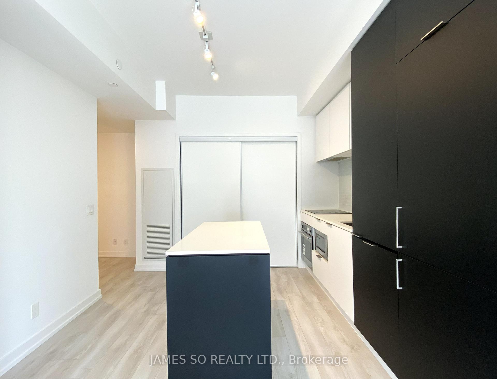 Photo 18 of Unit 916, 33 Helendale Avenue, Toronto, Yonge-Eglinton — HOMEH