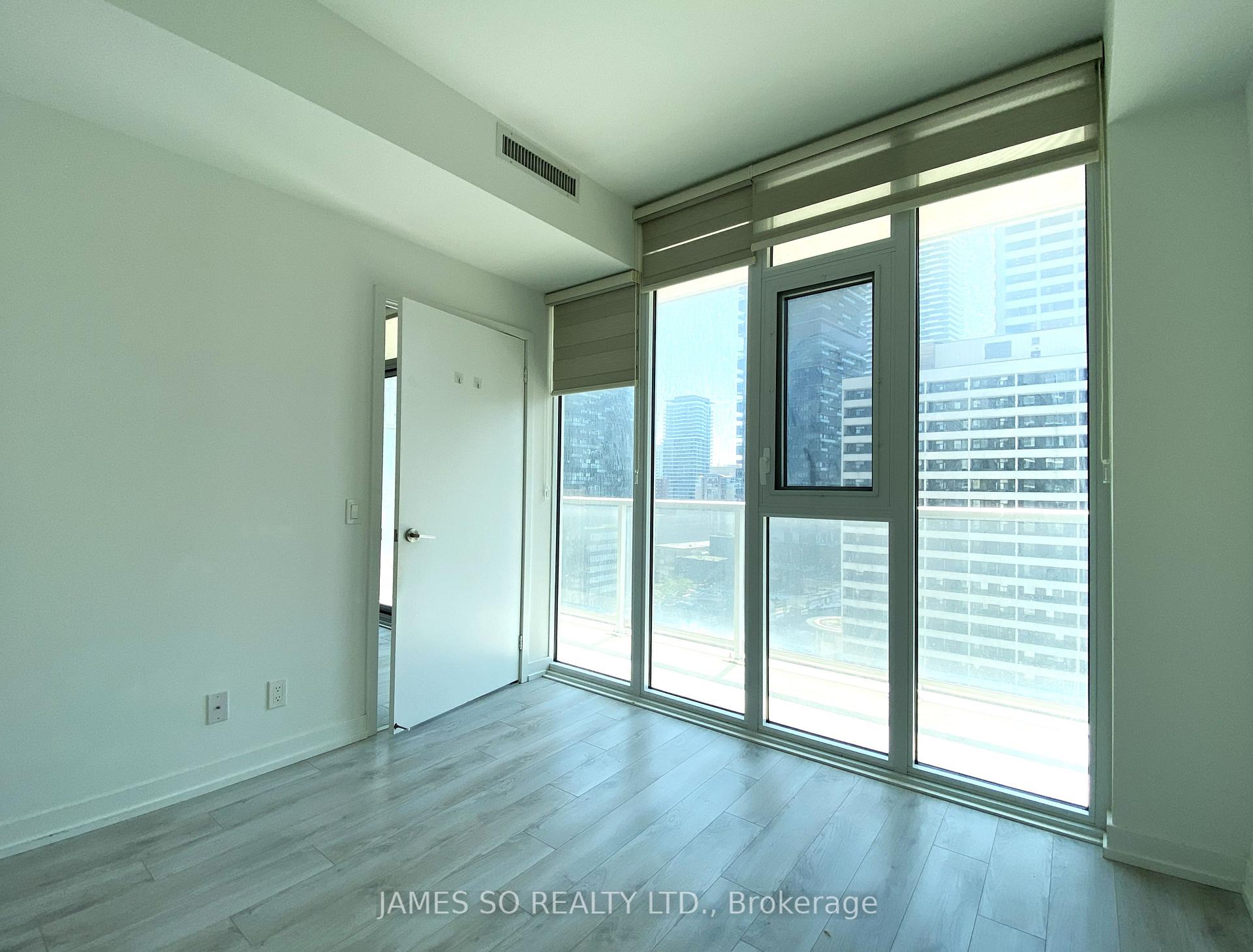 Photo 20 of Unit 916, 33 Helendale Avenue, Toronto, Yonge-Eglinton — HOMEH
