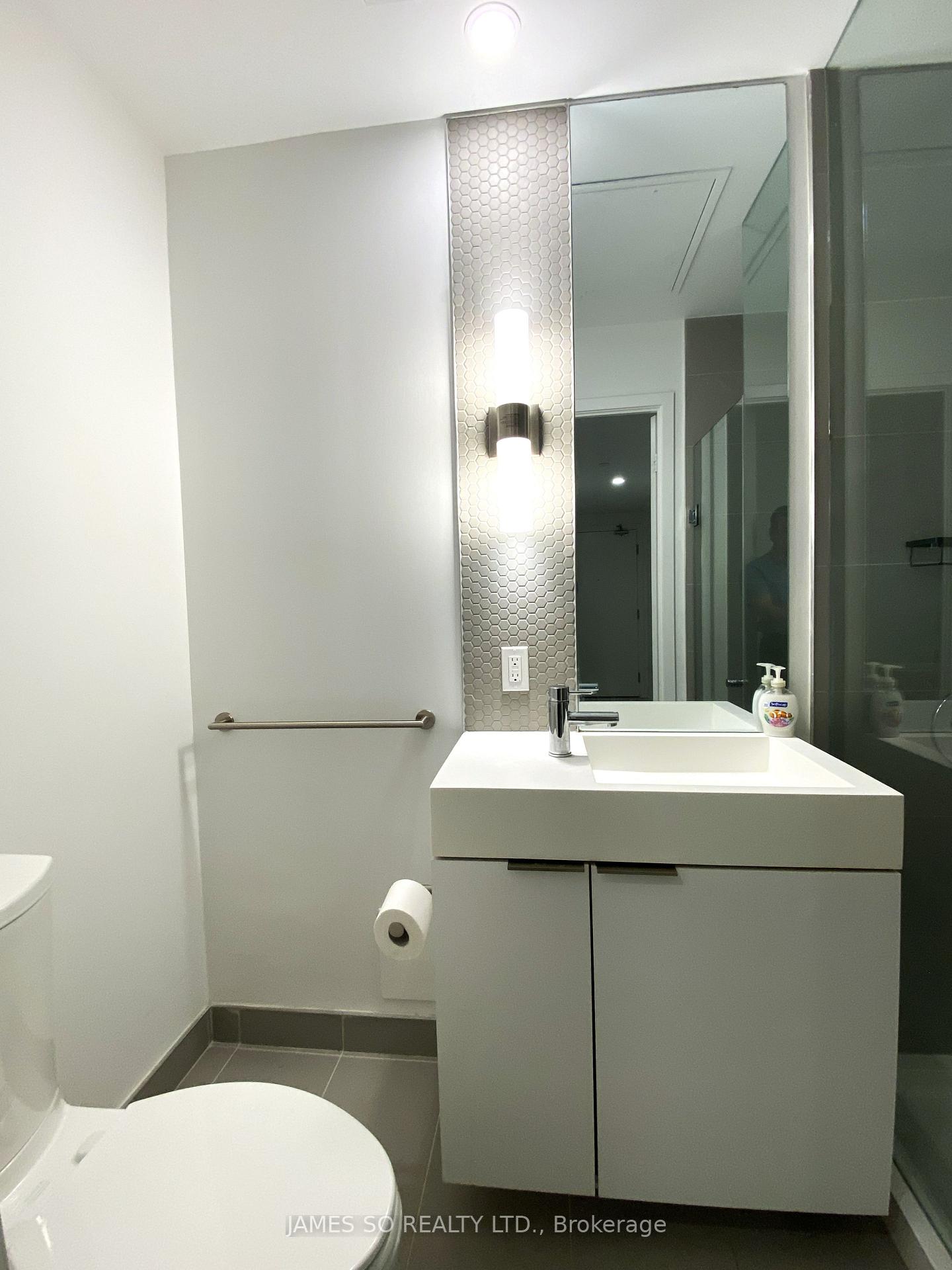 Photo 23 of Unit 916, 33 Helendale Avenue, Toronto, Yonge-Eglinton — HOMEH