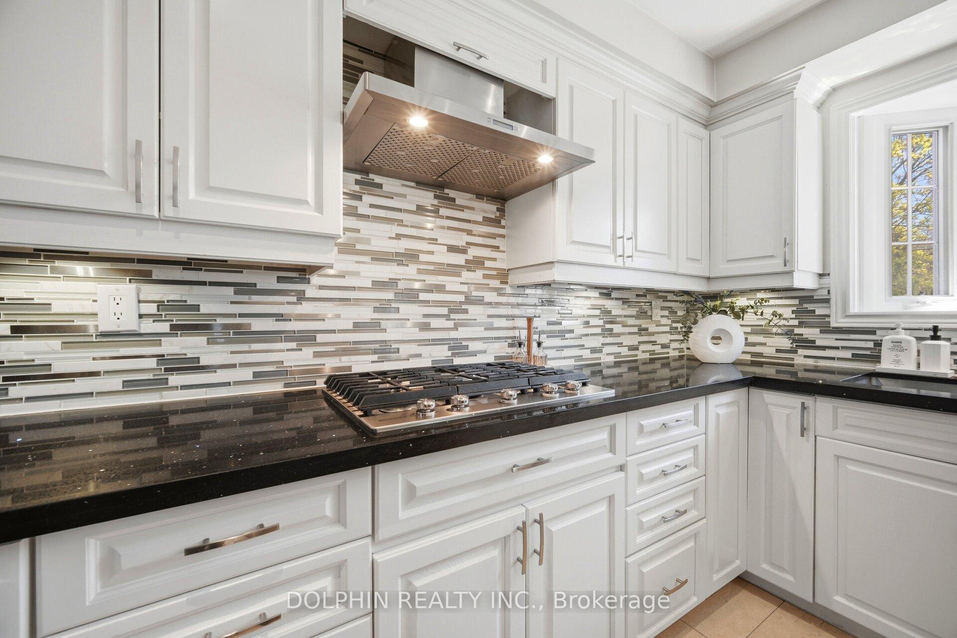 Photo 8 of 1090 Vanier Drive, Mississauga, Lorne Park — HOMEH