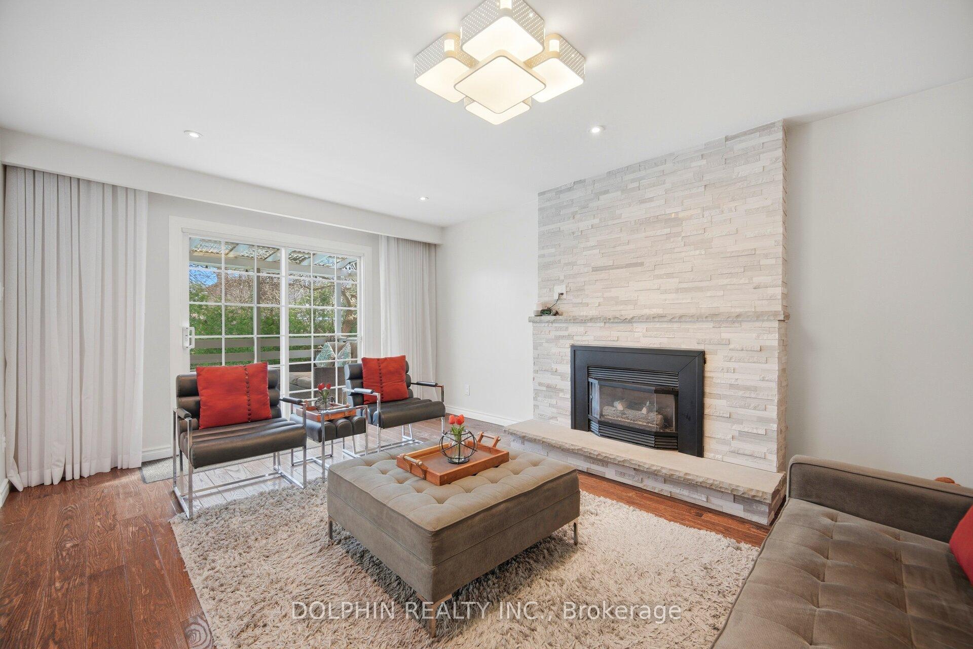 Photo 11 of 1090 Vanier Drive, Mississauga, Lorne Park — HOMEH