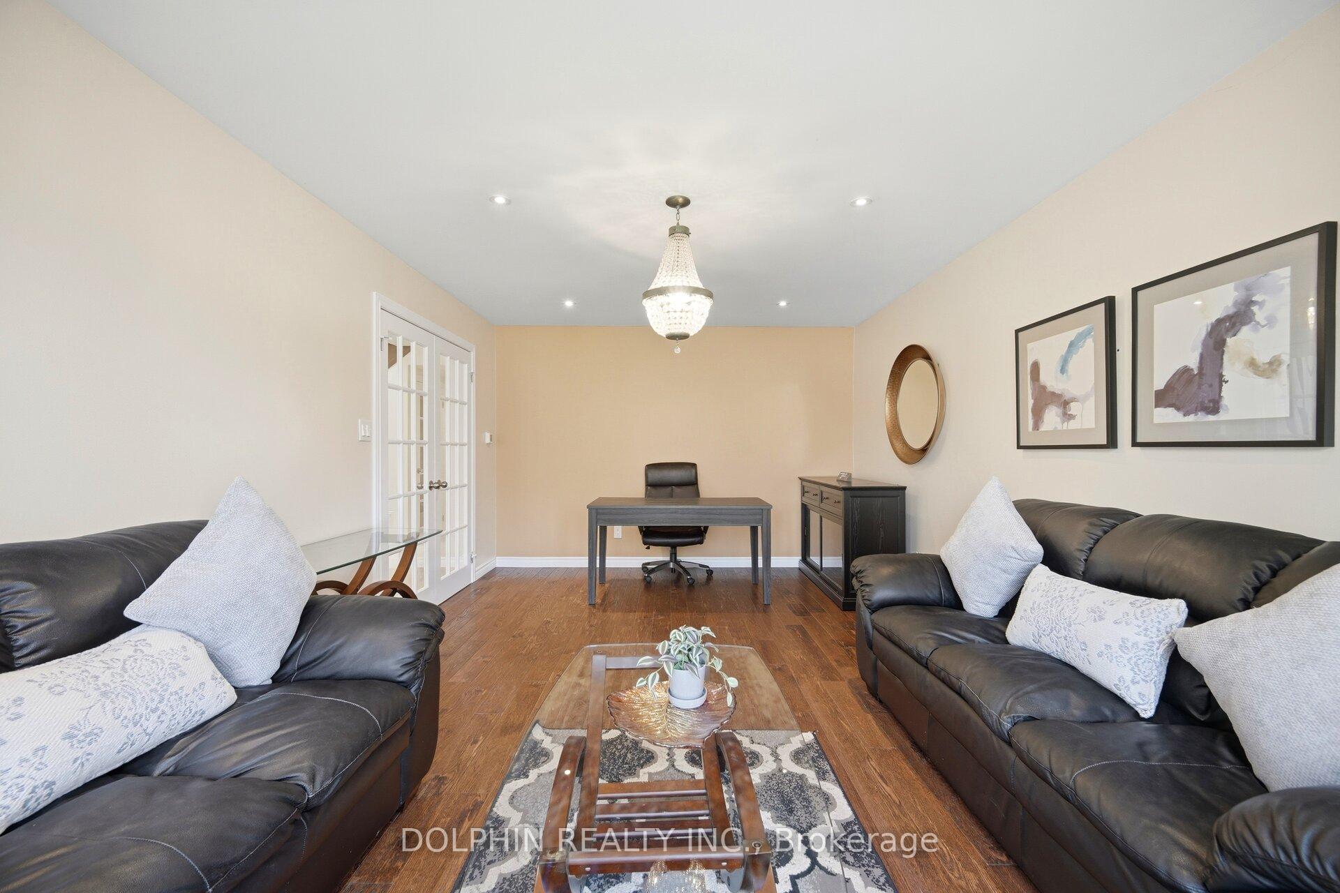 Photo 17 of 1090 Vanier Drive, Mississauga, Lorne Park — HOMEH