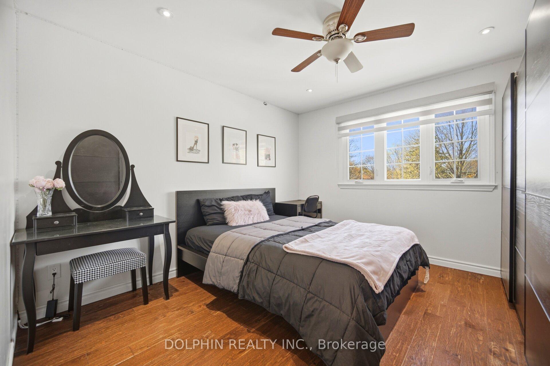 Photo 24 of 1090 Vanier Drive, Mississauga, Lorne Park — HOMEH