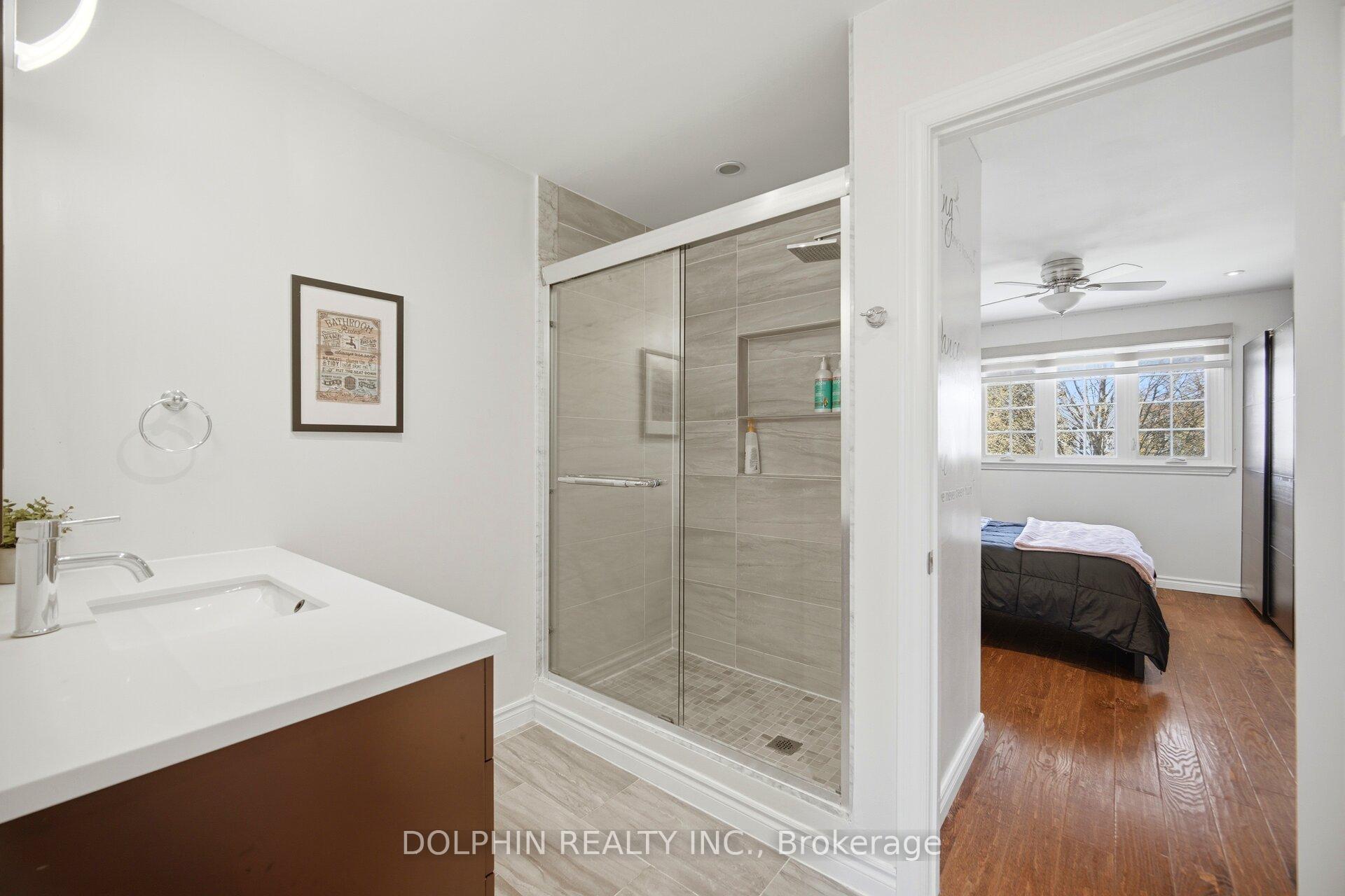 Photo 25 of 1090 Vanier Drive, Mississauga, Lorne Park — HOMEH