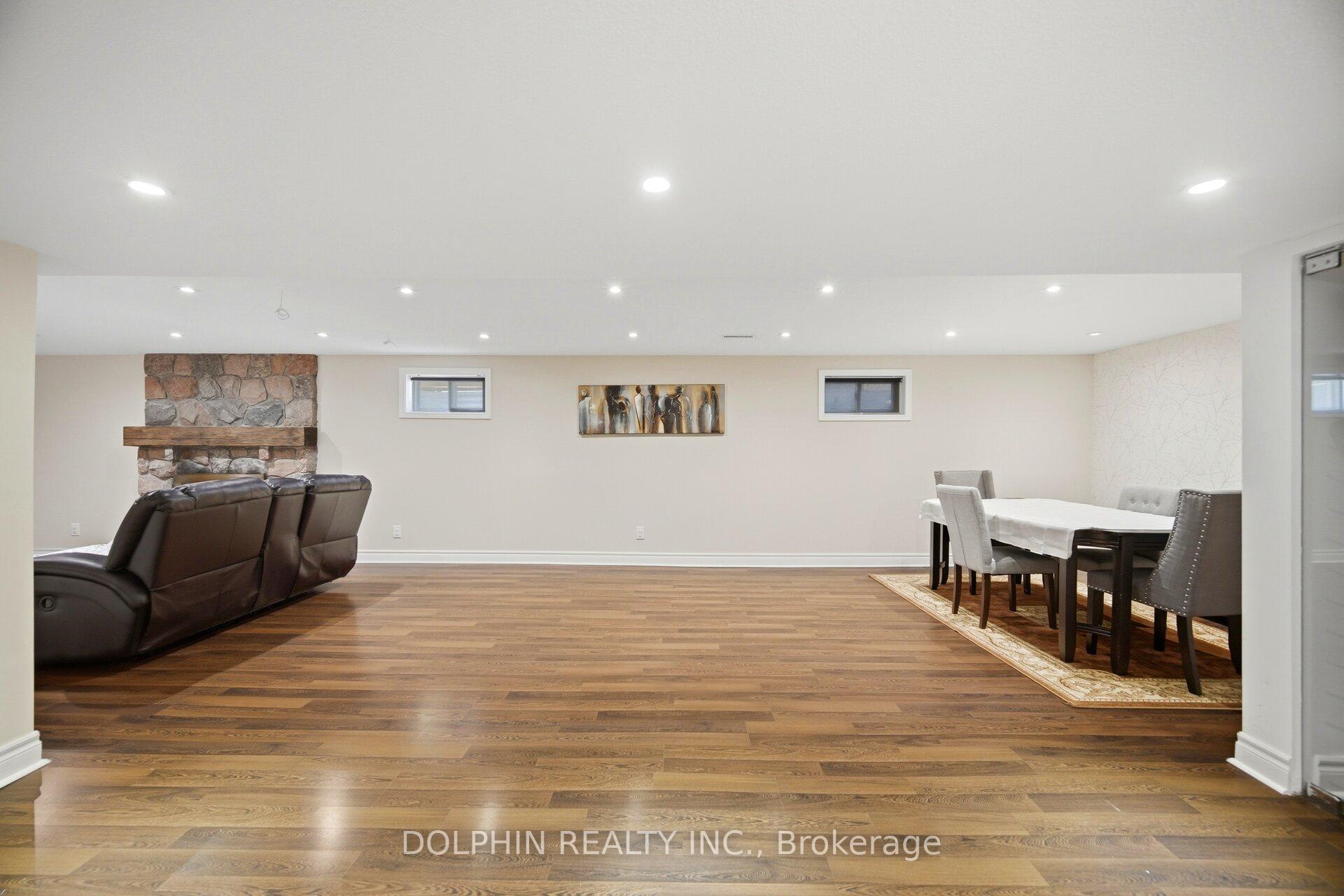 Photo 32 of 1090 Vanier Drive, Mississauga, Lorne Park — HOMEH