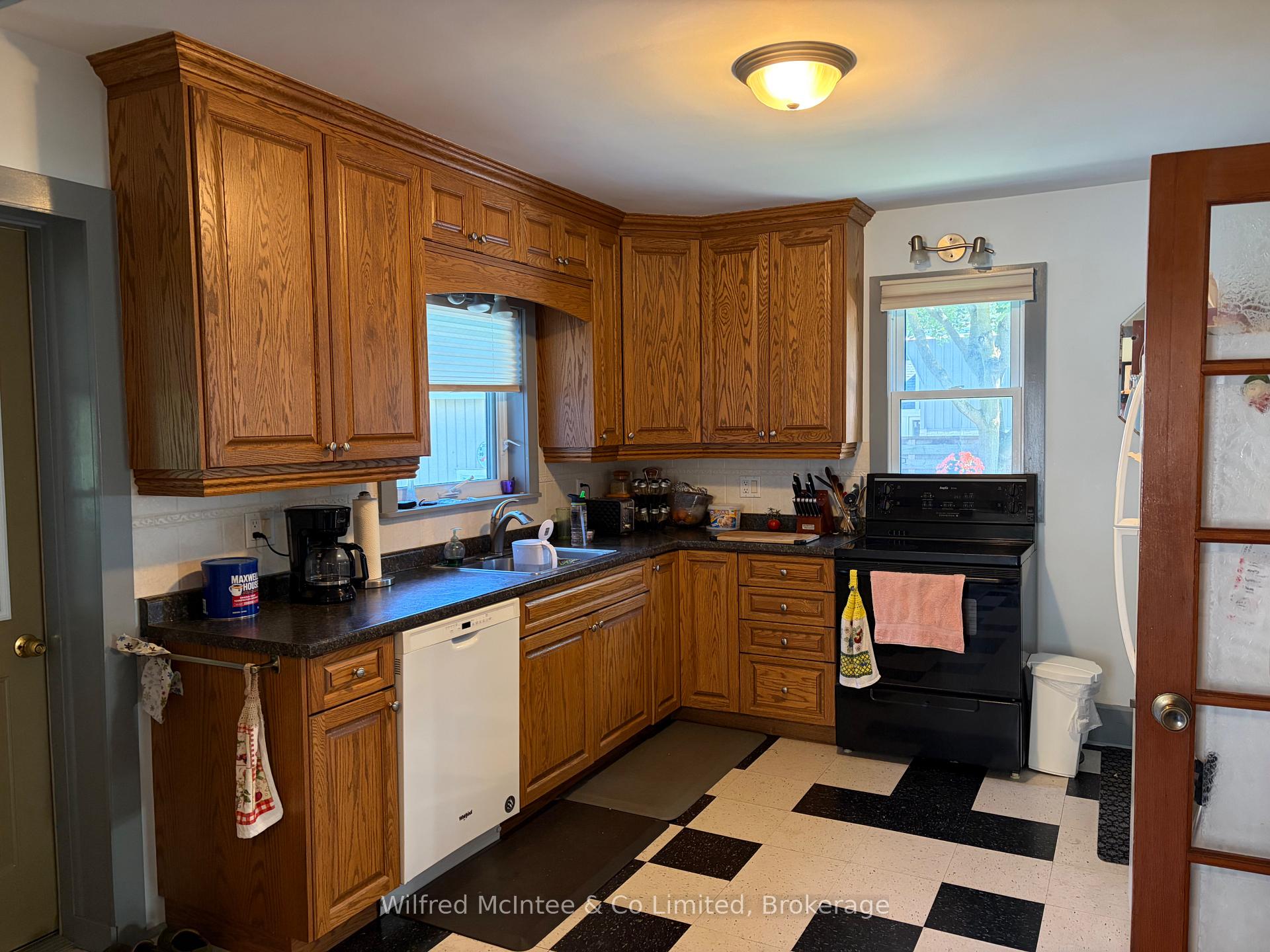 Photo 16 of 393 7th Avenue, Hanover — HOMEH
