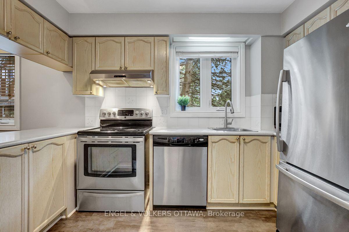 Photo 21 of Unit 1, 382 Briston Private, Ottawa, Hunt Club Park — HOMEH