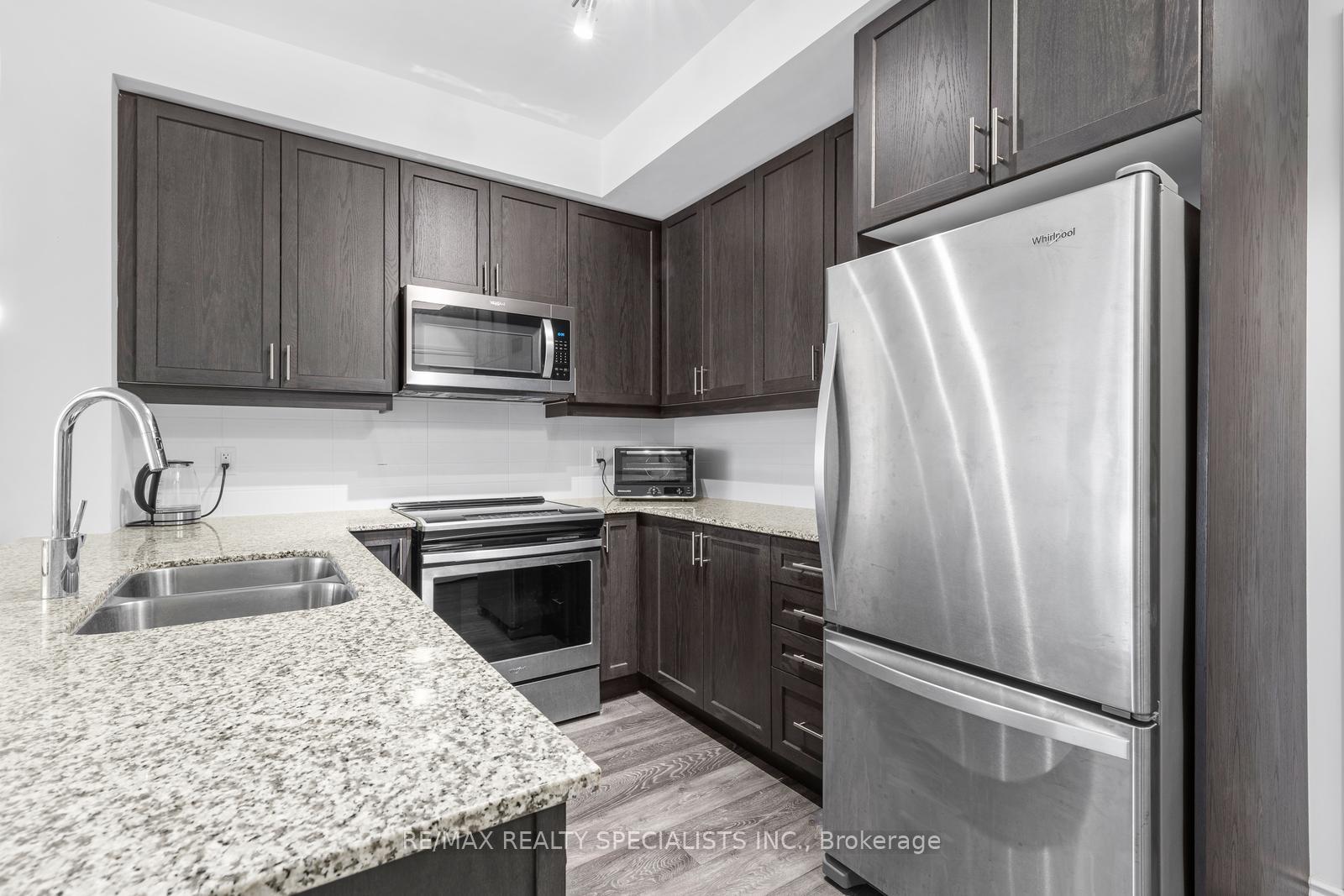 Photo 4 of Unit 226, 1050 Main Street E, Milton, Dempsey — HOMEH