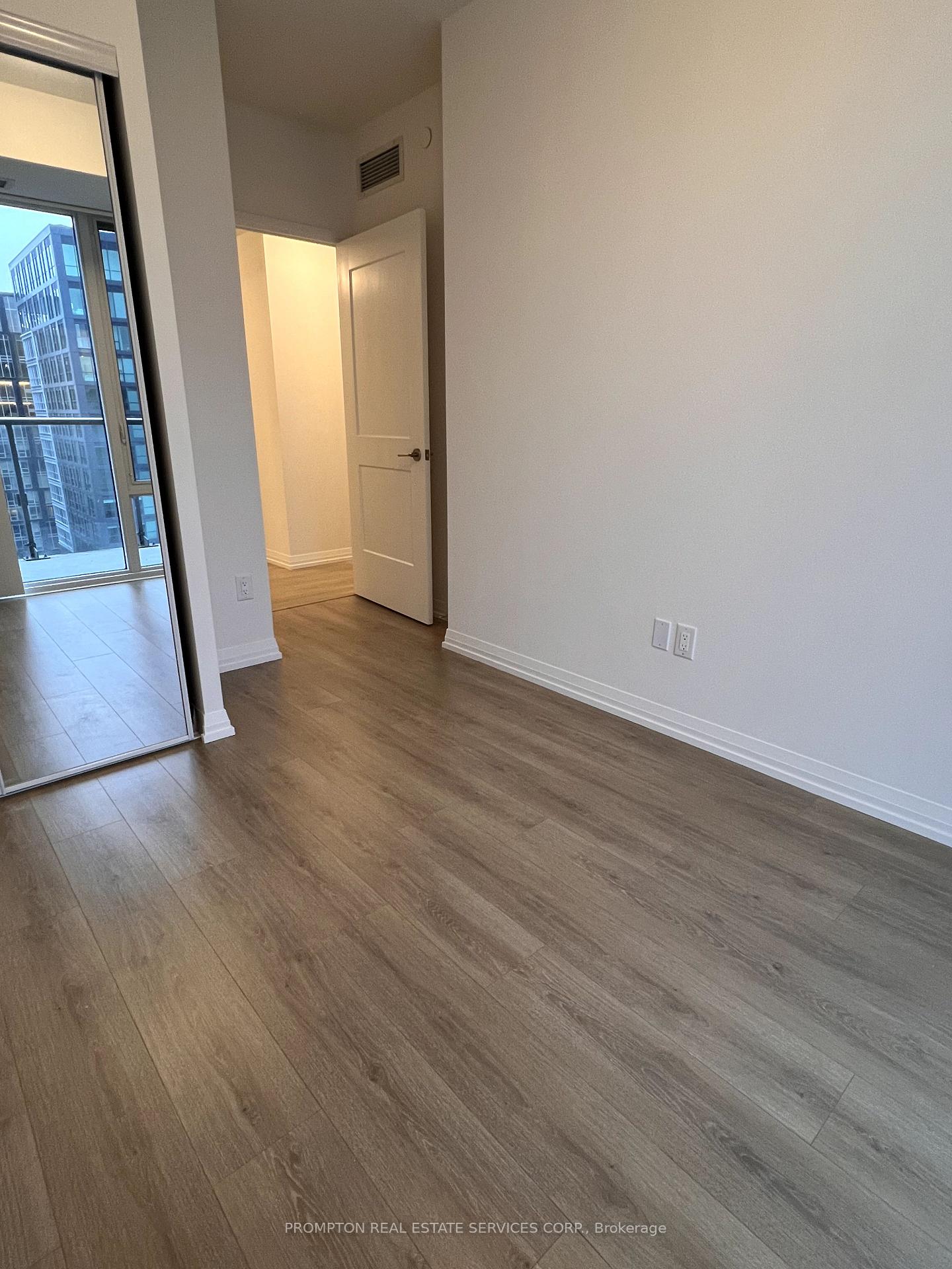Photo 12 of Unit 4909, 8 Widmer Street, Toronto, Waterfront Communities — HOMEH