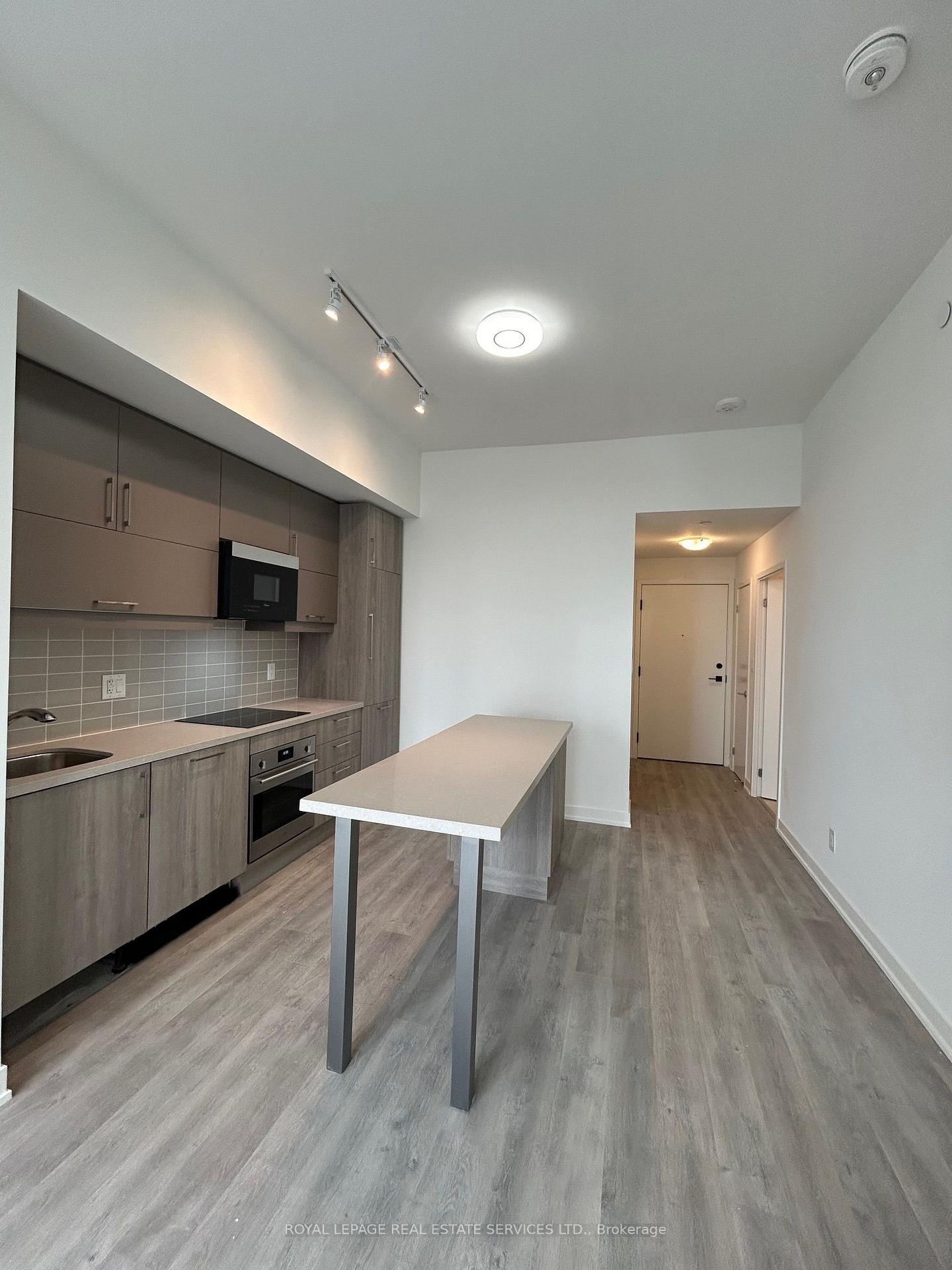 Photo 8 of Unit 1402, 8119 Birchmount Road, Markham, Unionville — HOMEH