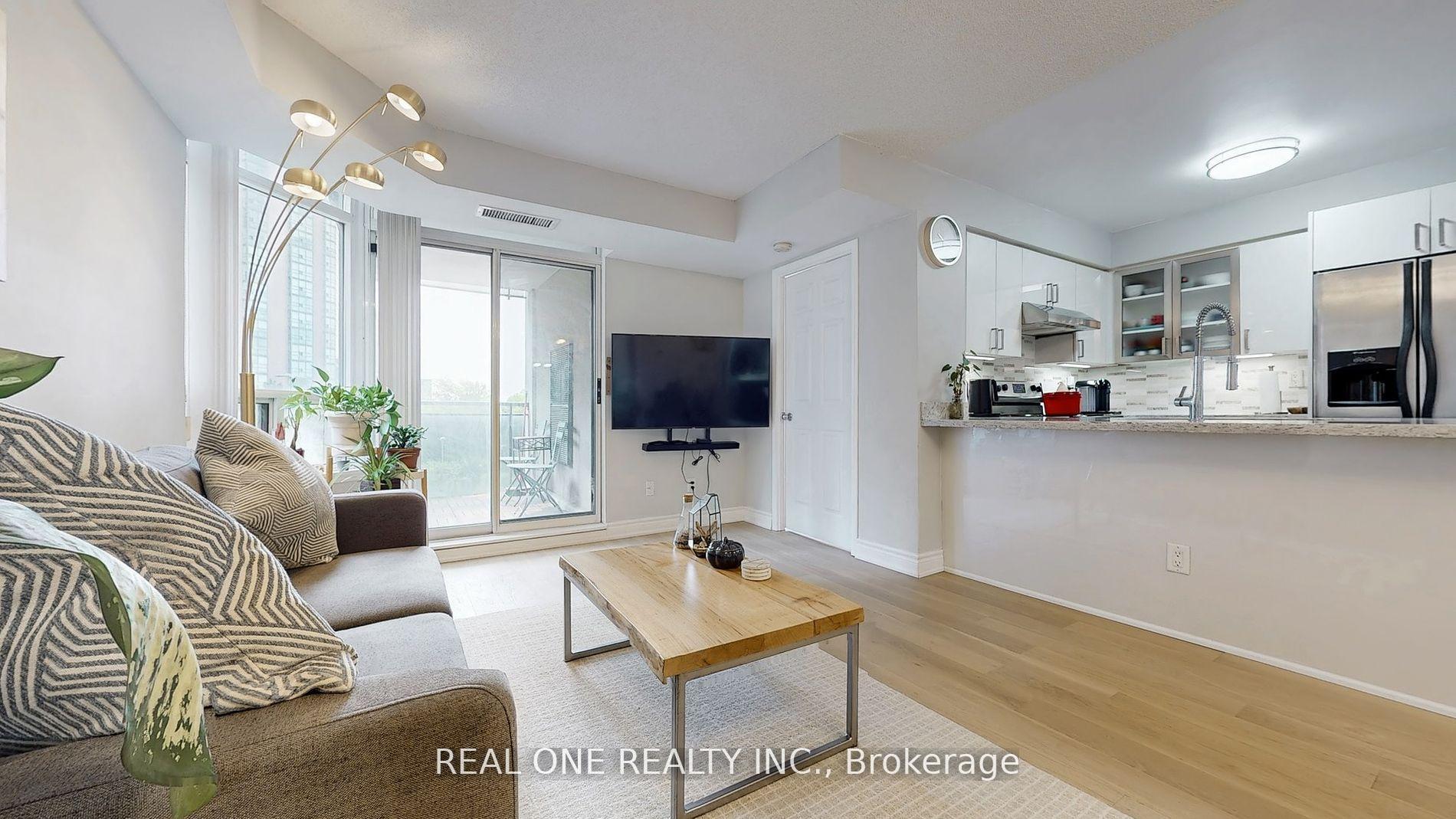 Photo 6 of Unit 501, 153 Beecroft Road, North York, Lansing-Westgate — HOMEH