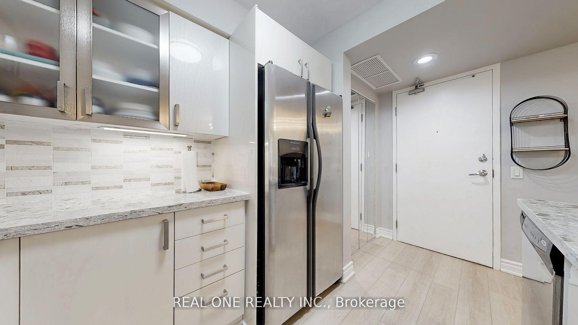 Photo 11 of Unit 501, 153 Beecroft Road, North York, Lansing-Westgate — HOMEH