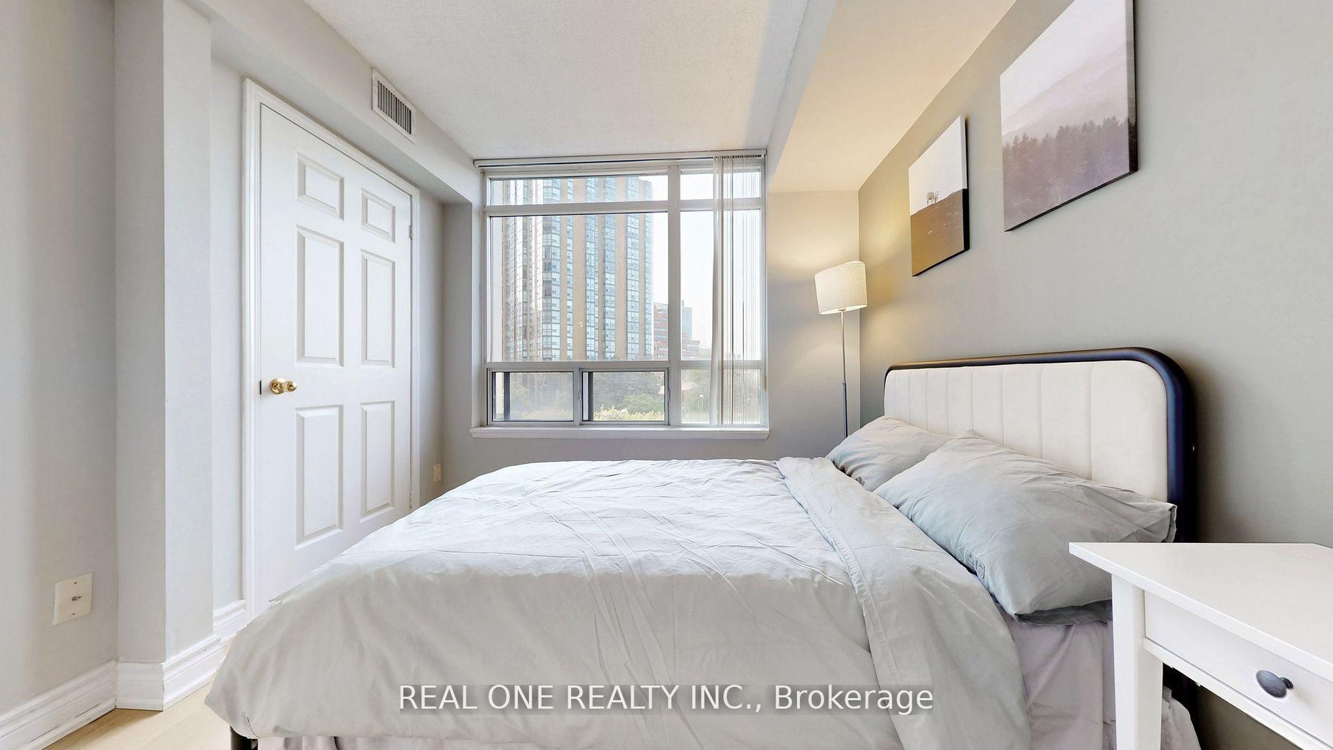 Photo 17 of Unit 501, 153 Beecroft Road, North York, Lansing-Westgate — HOMEH