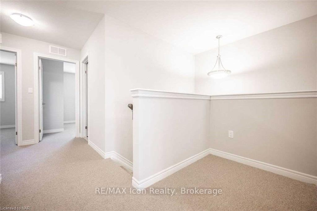 Photo 10 of 135 Acacia Avenue, Pelham, Fonthill — HOMEH