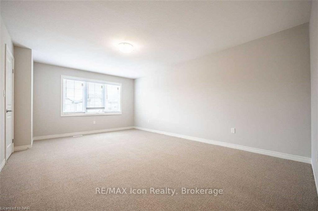 Photo 12 of 135 Acacia Avenue, Pelham, Fonthill — HOMEH