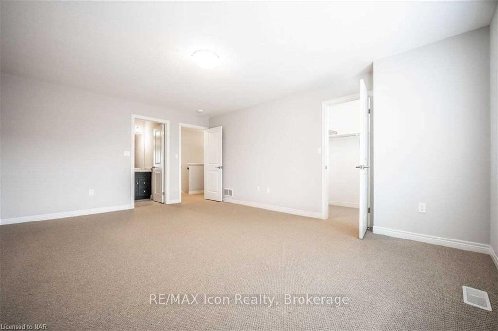 Photo 13 of 135 Acacia Avenue, Pelham, Fonthill — HOMEH