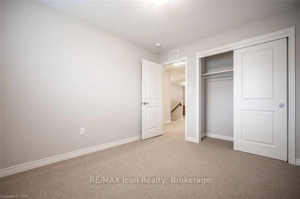 Photo 16 of 135 Acacia Avenue, Pelham, Fonthill — HOMEH