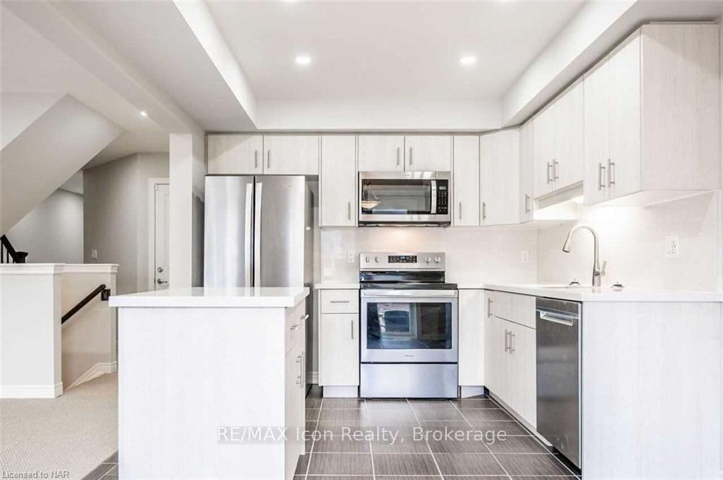 Photo 33 of 135 Acacia Avenue, Pelham, Fonthill — HOMEH