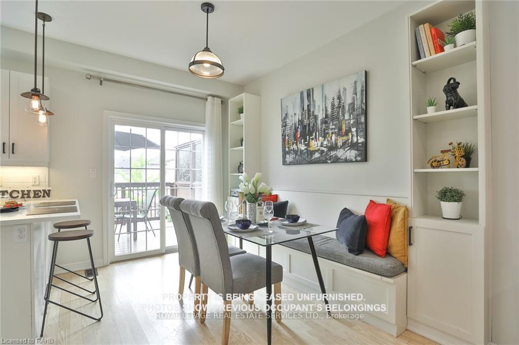 Photo 13 of 155 Truedell Circle, Hamilton, Waterdown — HOMEH