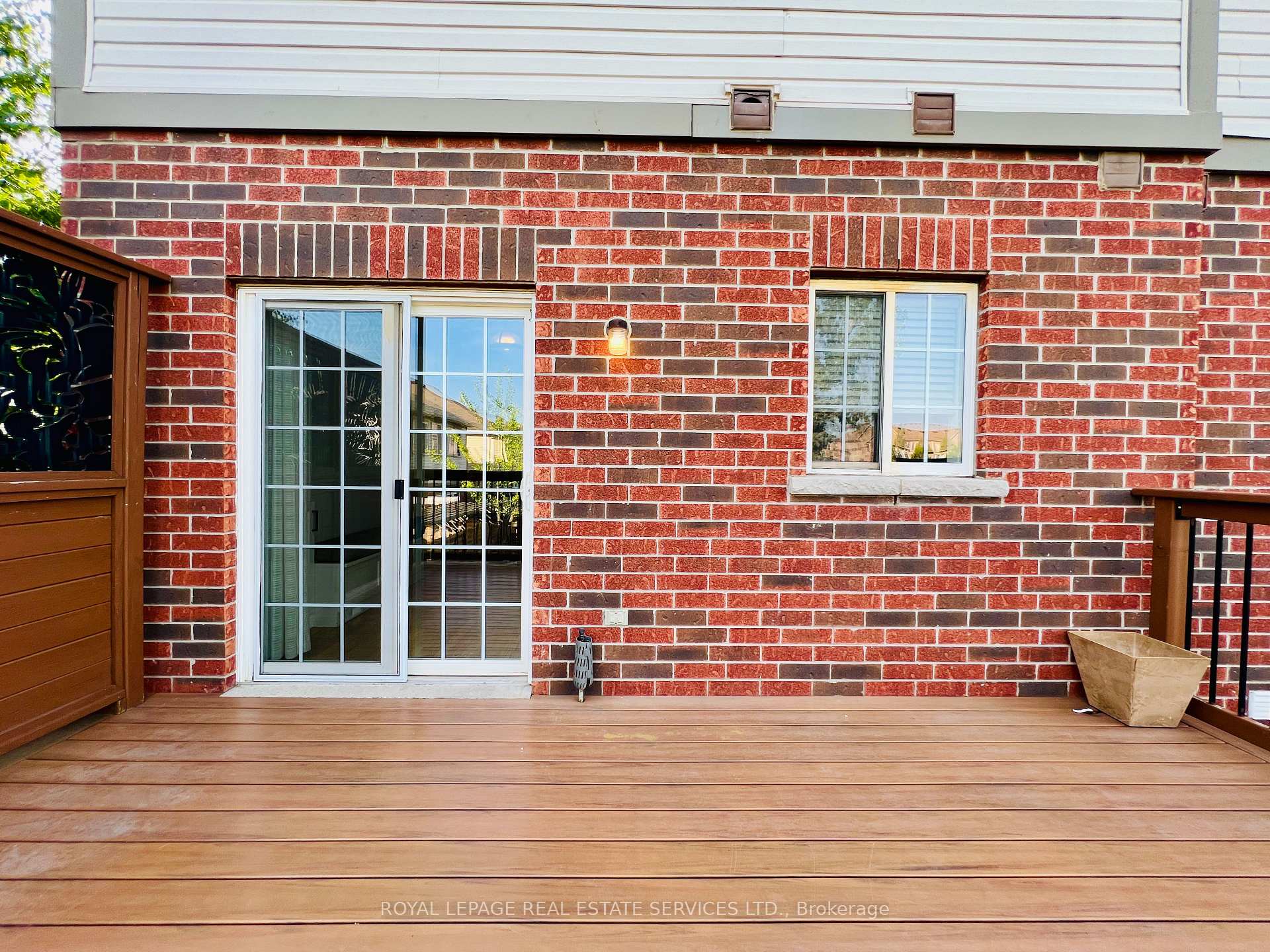 Photo 14 of 155 Truedell Circle, Hamilton, Waterdown — HOMEH