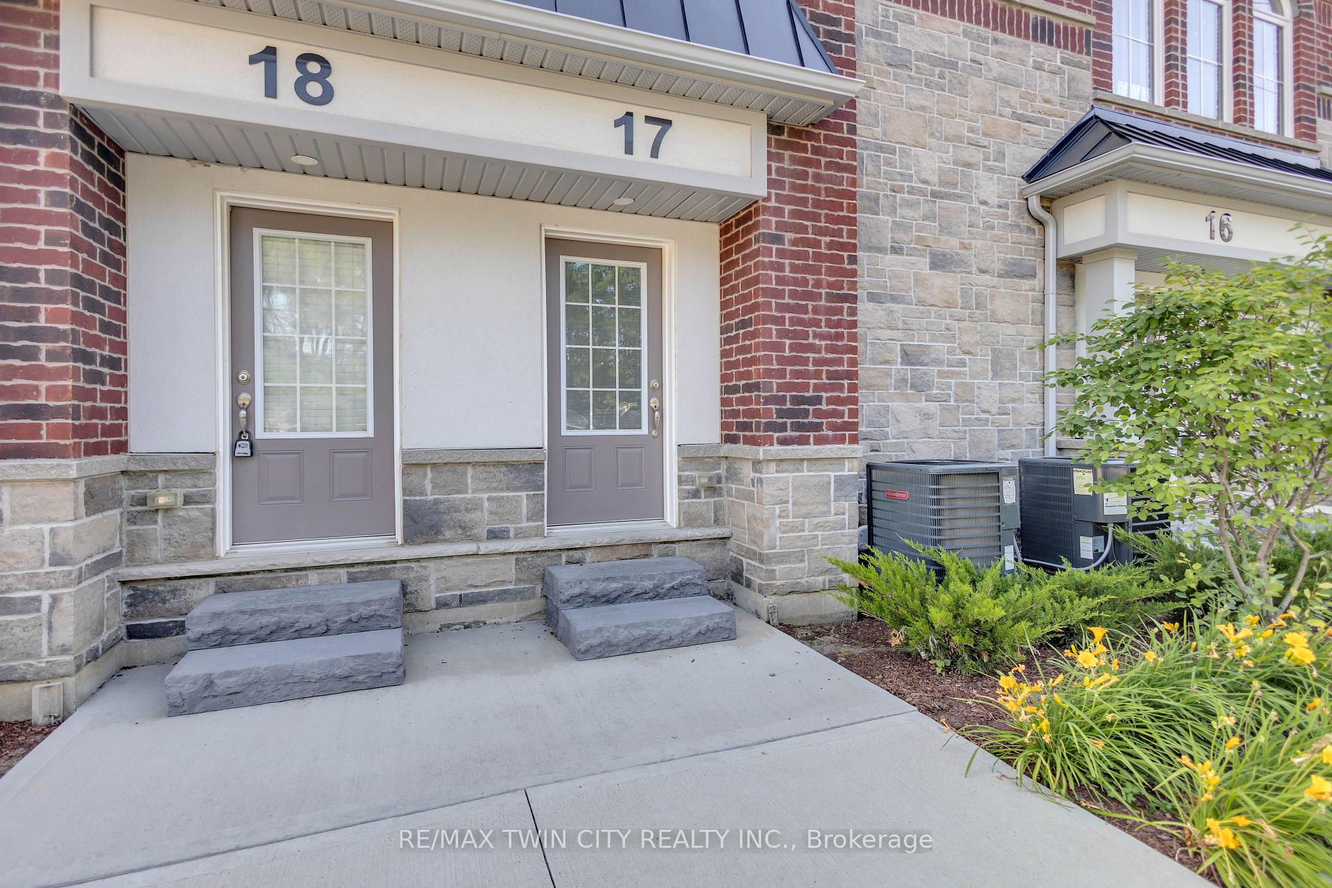Photo 3 of Unit 17, 677 Park Road N, Brantford, Lynden Hills — HOMEH