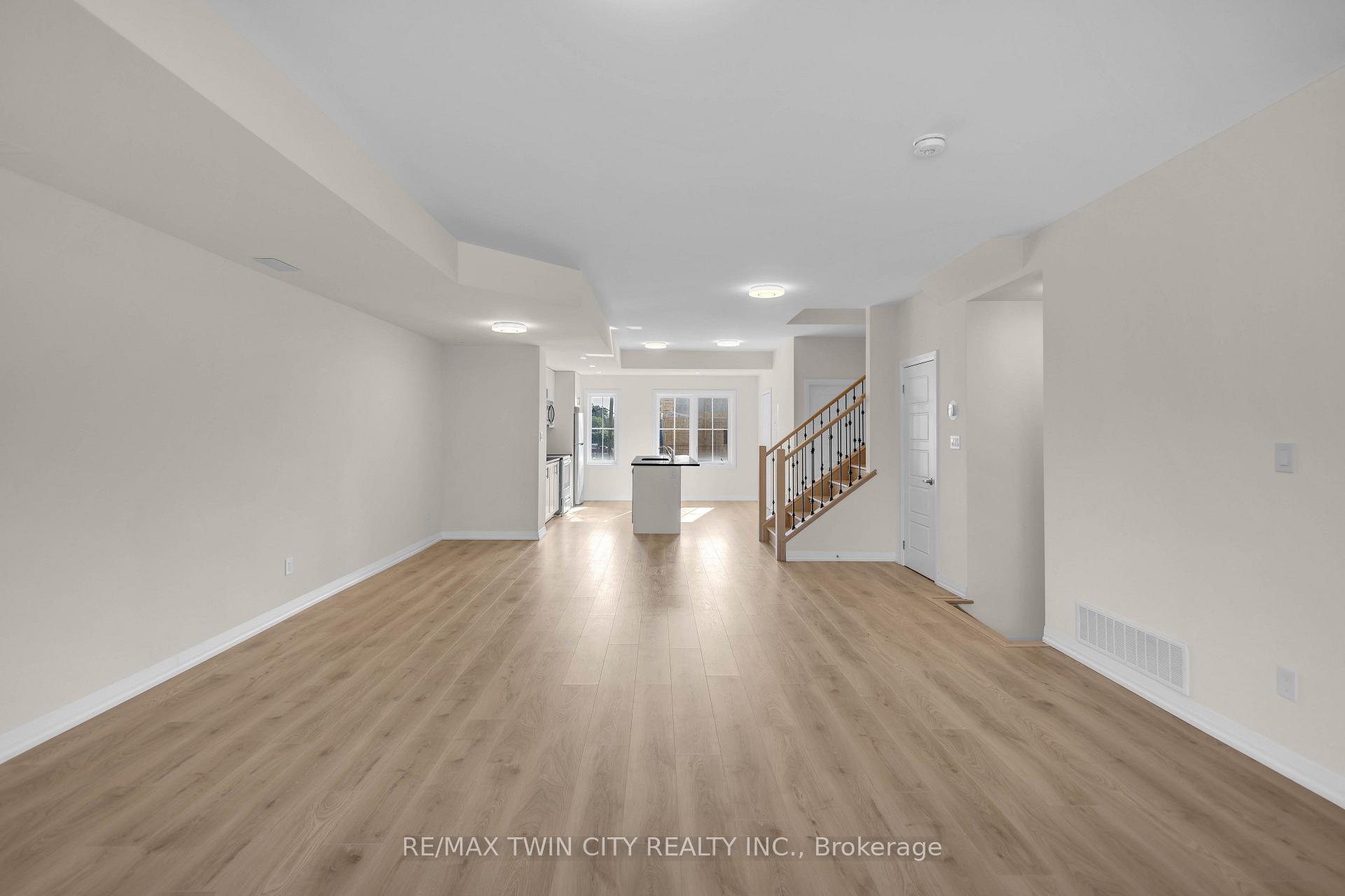 Photo 17 of Unit 17, 677 Park Road N, Brantford, Lynden Hills — HOMEH