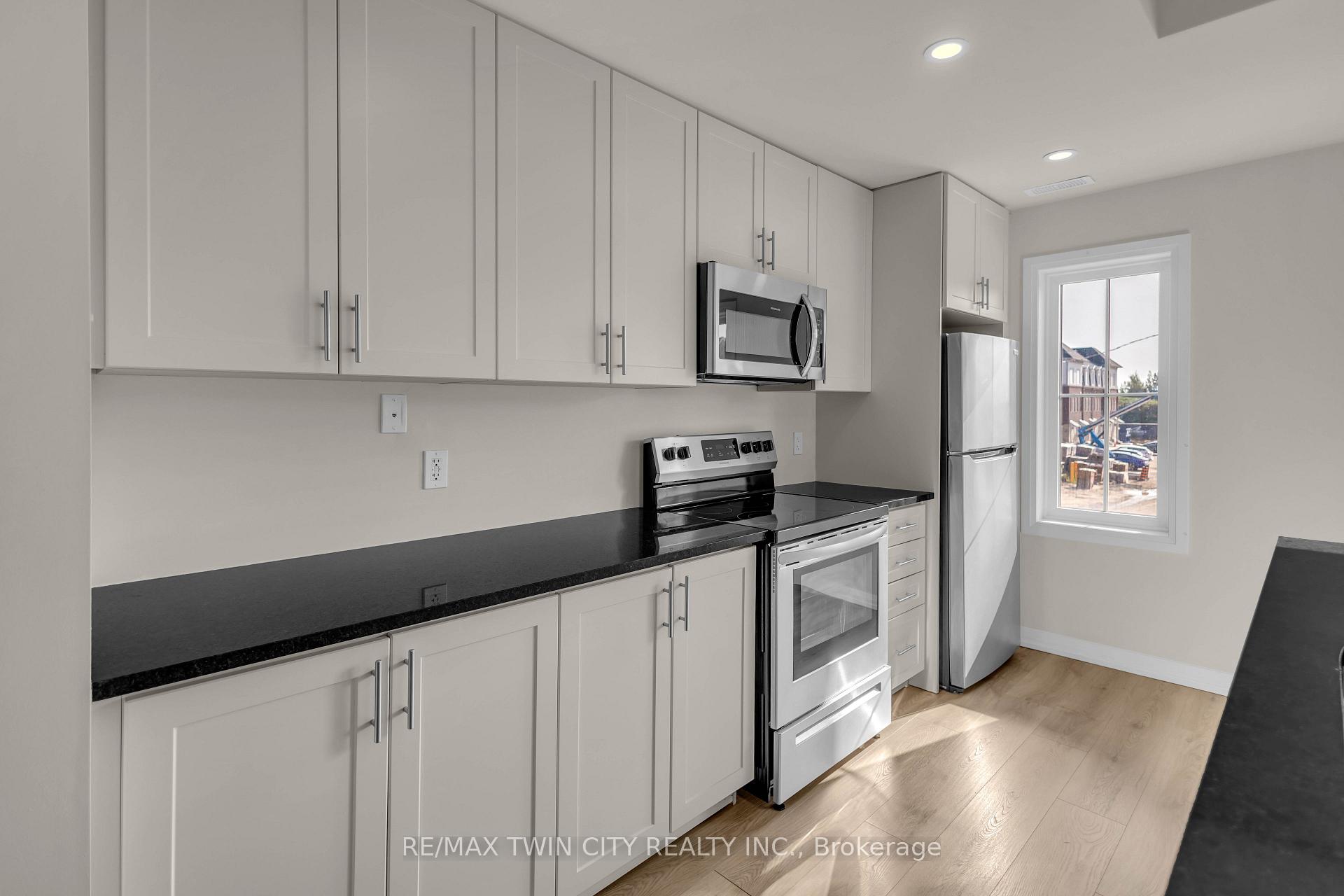 Photo 23 of Unit 17, 677 Park Road N, Brantford, Lynden Hills — HOMEH