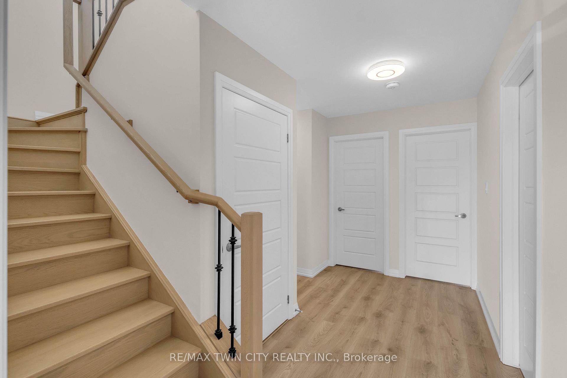 Photo 26 of Unit 17, 677 Park Road N, Brantford, Lynden Hills — HOMEH