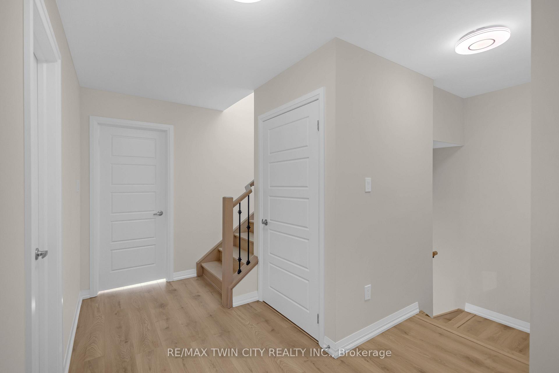 Photo 27 of Unit 17, 677 Park Road N, Brantford, Lynden Hills — HOMEH