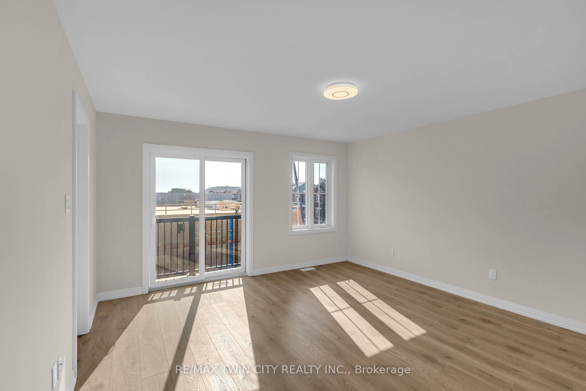 Photo 29 of Unit 17, 677 Park Road N, Brantford, Lynden Hills — HOMEH