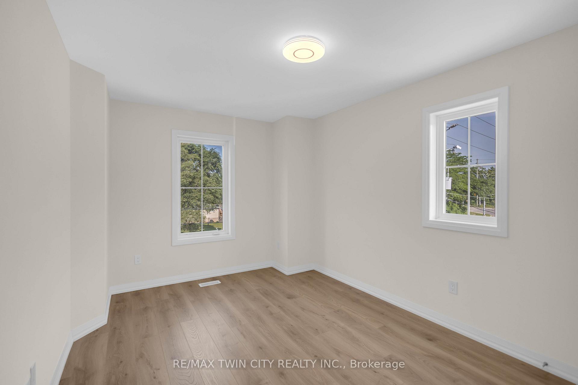 Photo 37 of Unit 17, 677 Park Road N, Brantford, Lynden Hills — HOMEH