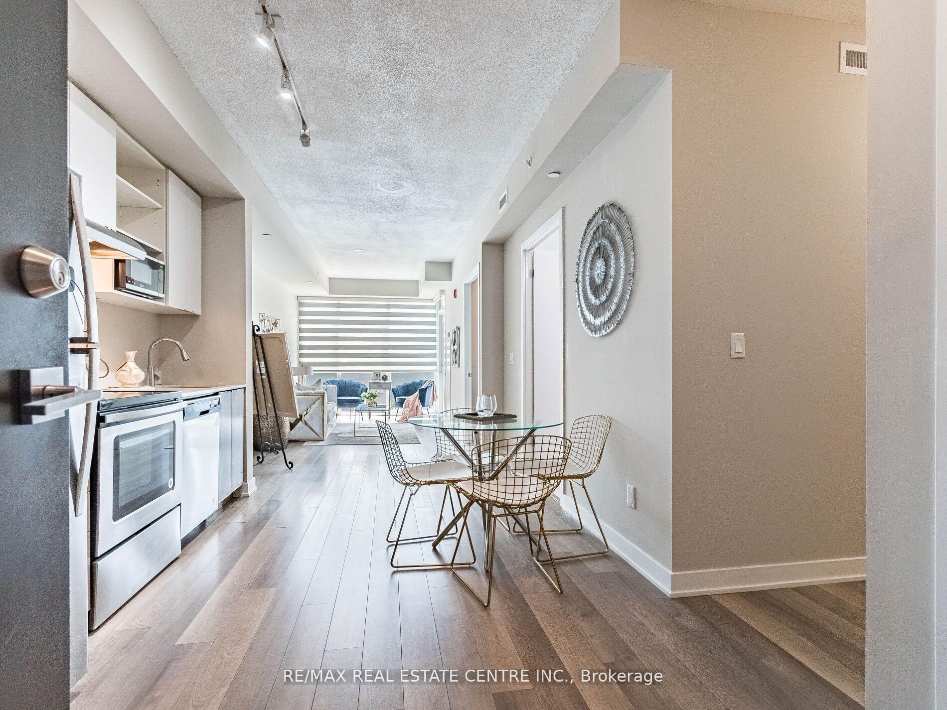 Photo 2 of Unit B314, 5240 Dundas Street, Burlington, Orchard — HOMEH
