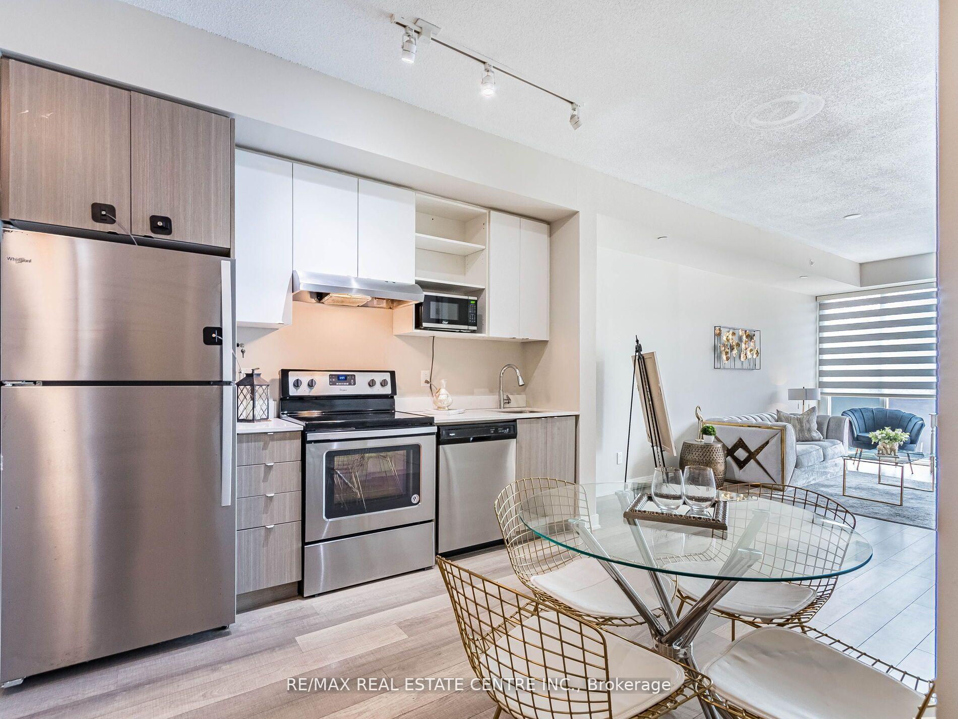 Photo 4 of Unit B314, 5240 Dundas Street, Burlington, Orchard — HOMEH