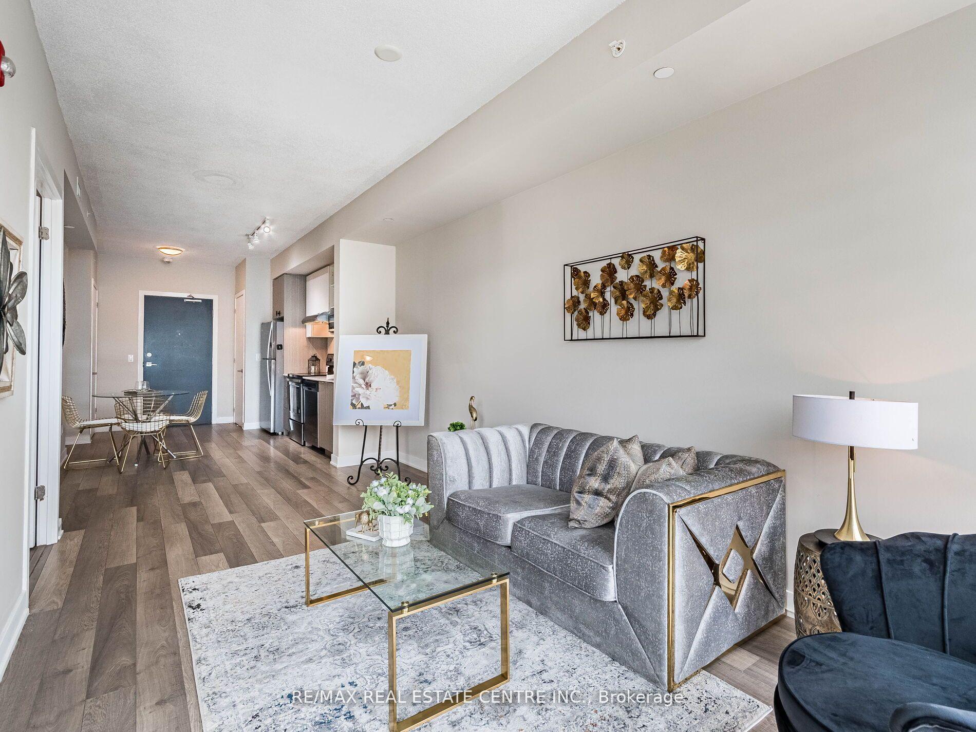 Photo 5 of Unit B314, 5240 Dundas Street, Burlington, Orchard — HOMEH