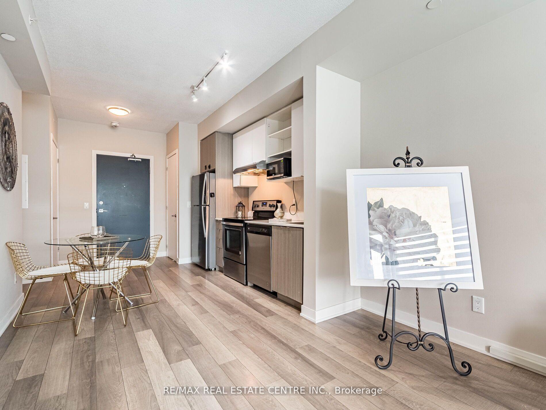 Photo 9 of Unit B314, 5240 Dundas Street, Burlington, Orchard — HOMEH