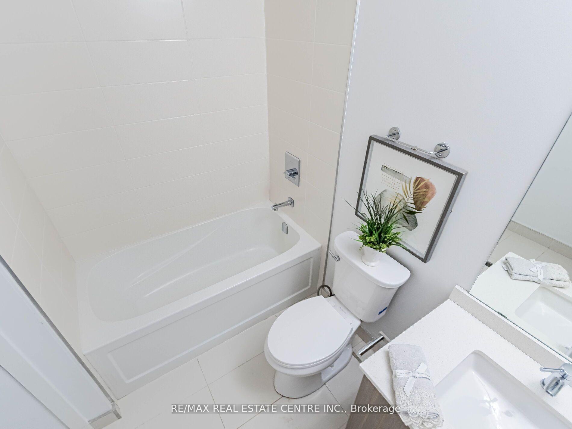 Photo 18 of Unit B314, 5240 Dundas Street, Burlington, Orchard — HOMEH