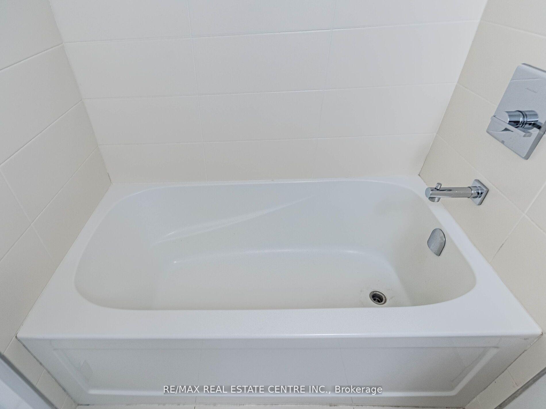 Photo 20 of Unit B314, 5240 Dundas Street, Burlington, Orchard — HOMEH