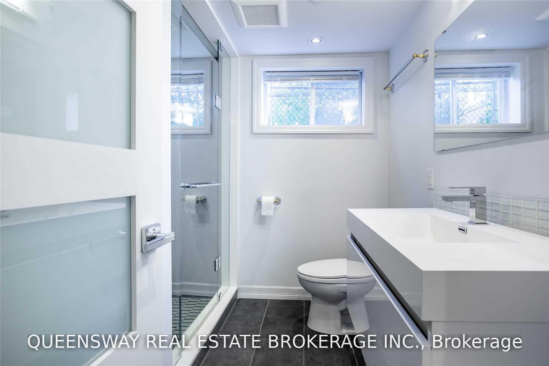 Photo 2 of 1222 Kipling Avenue, Etobicoke, Islington-City Centre West — HOMEH