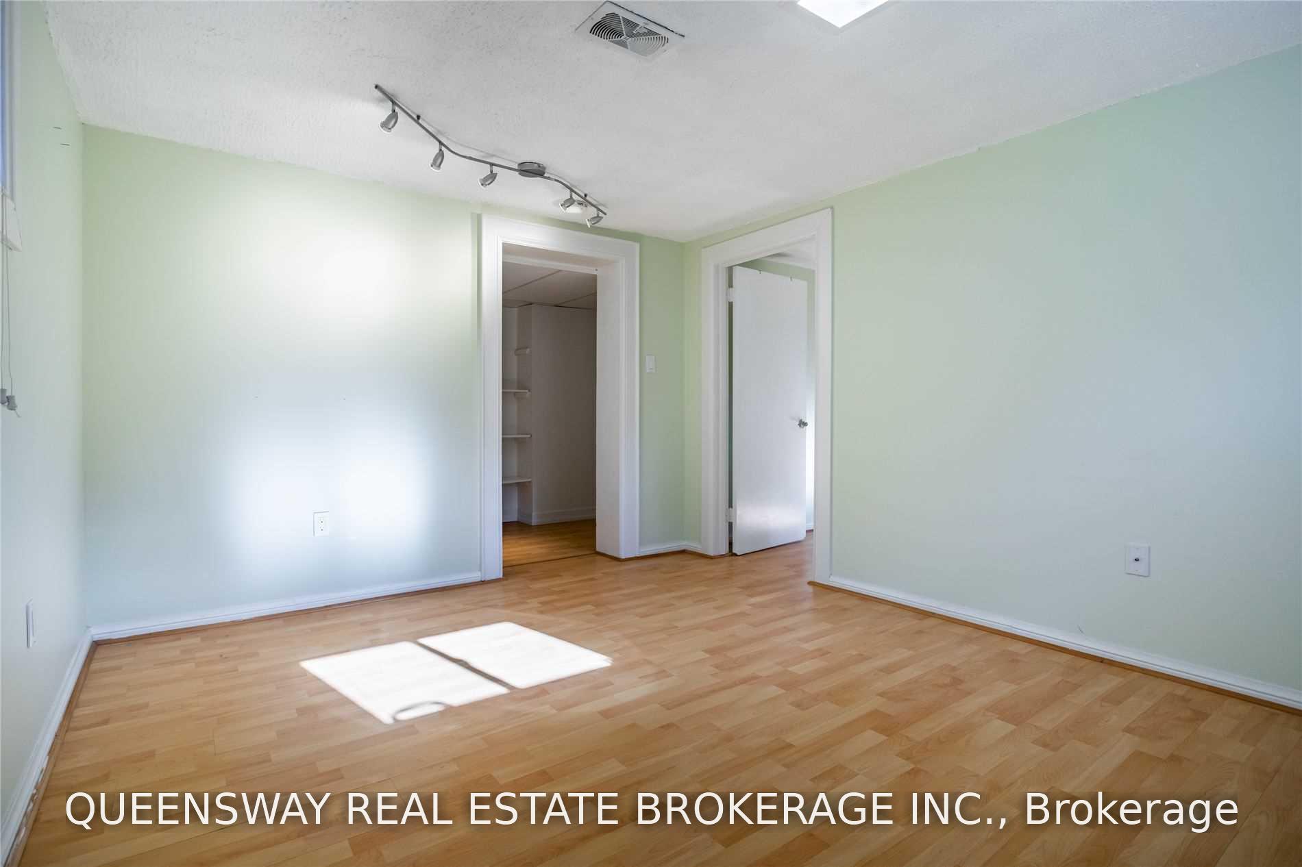 Photo 9 of 1222 Kipling Avenue, Etobicoke, Islington-City Centre West — HOMEH
