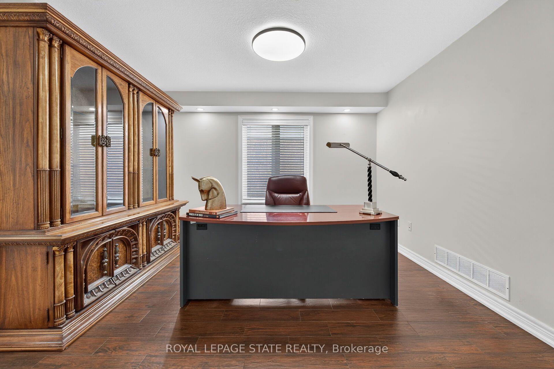 Photo 6 of 160 Wills Crescent, Hamilton, Binbrook — HOMEH