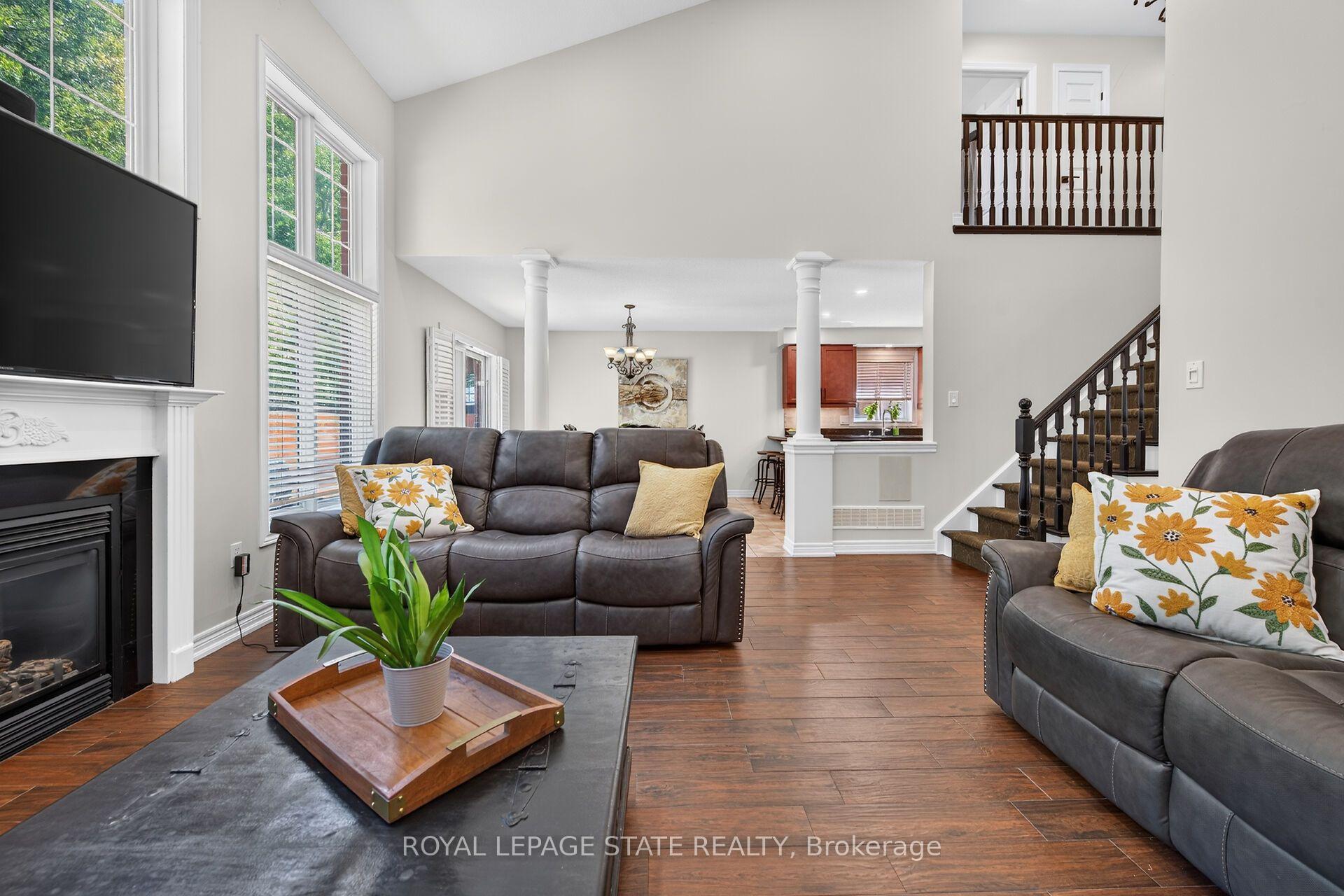 Photo 12 of 160 Wills Crescent, Hamilton, Binbrook — HOMEH