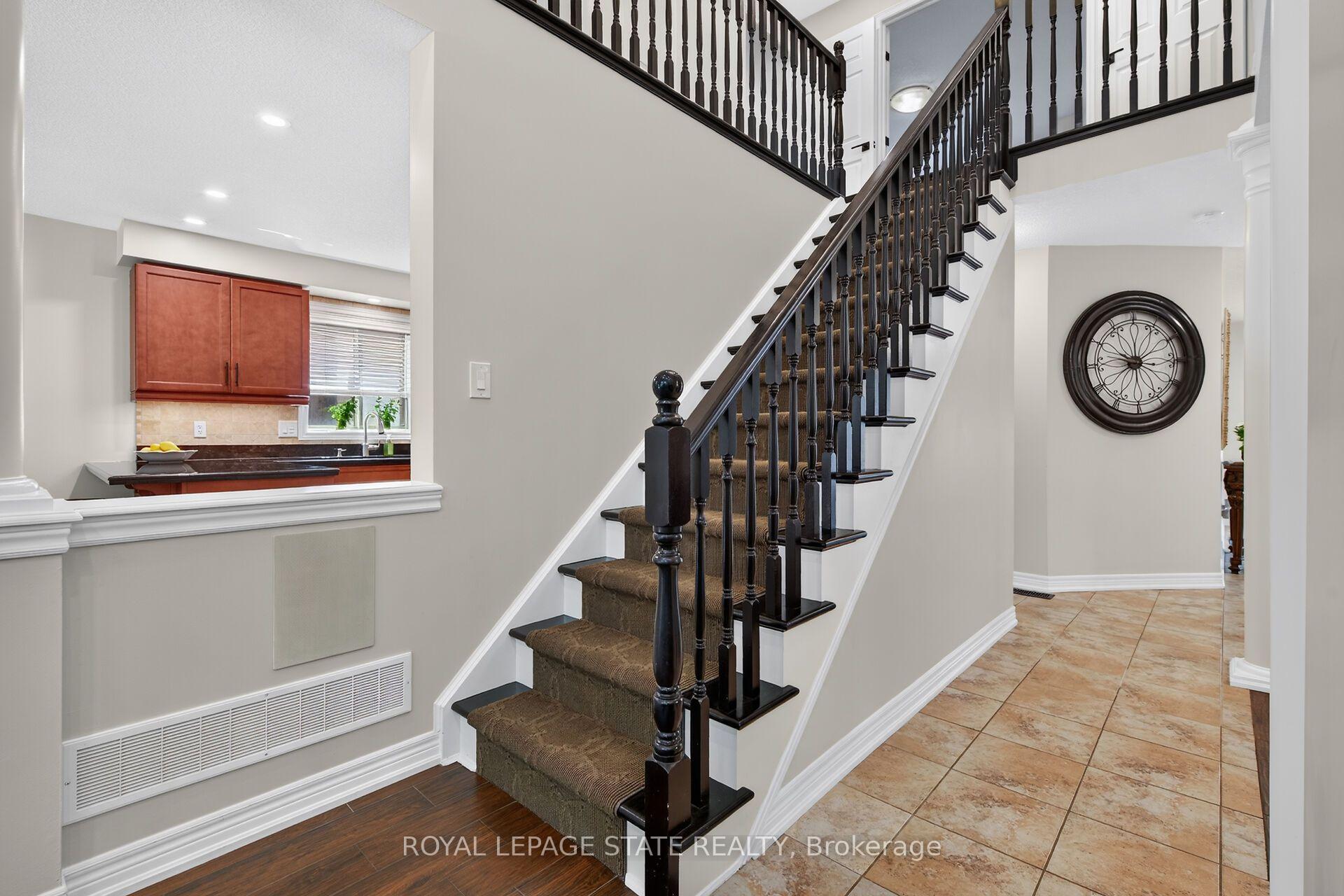 Photo 22 of 160 Wills Crescent, Hamilton, Binbrook — HOMEH