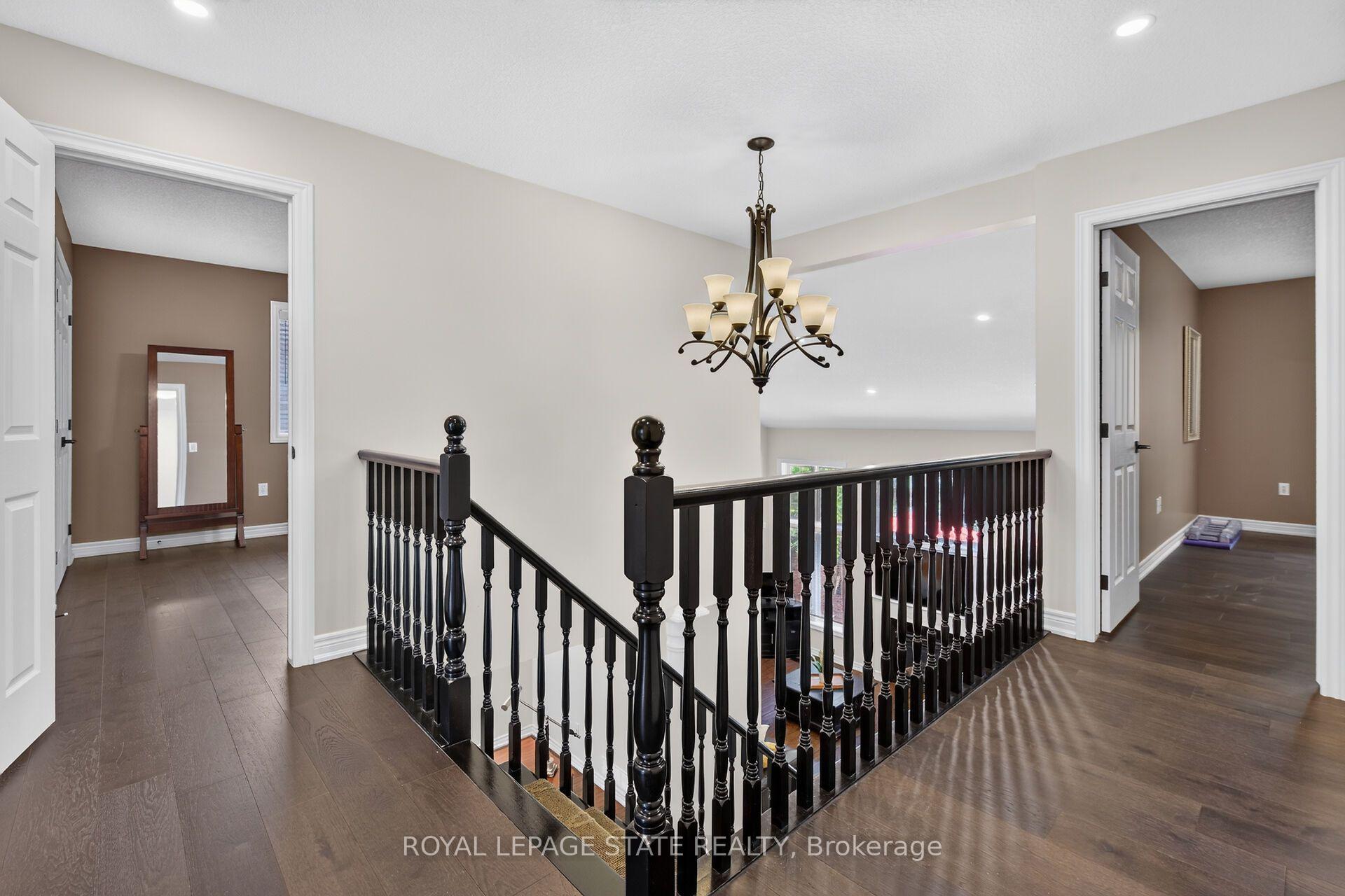 Photo 24 of 160 Wills Crescent, Hamilton, Binbrook — HOMEH