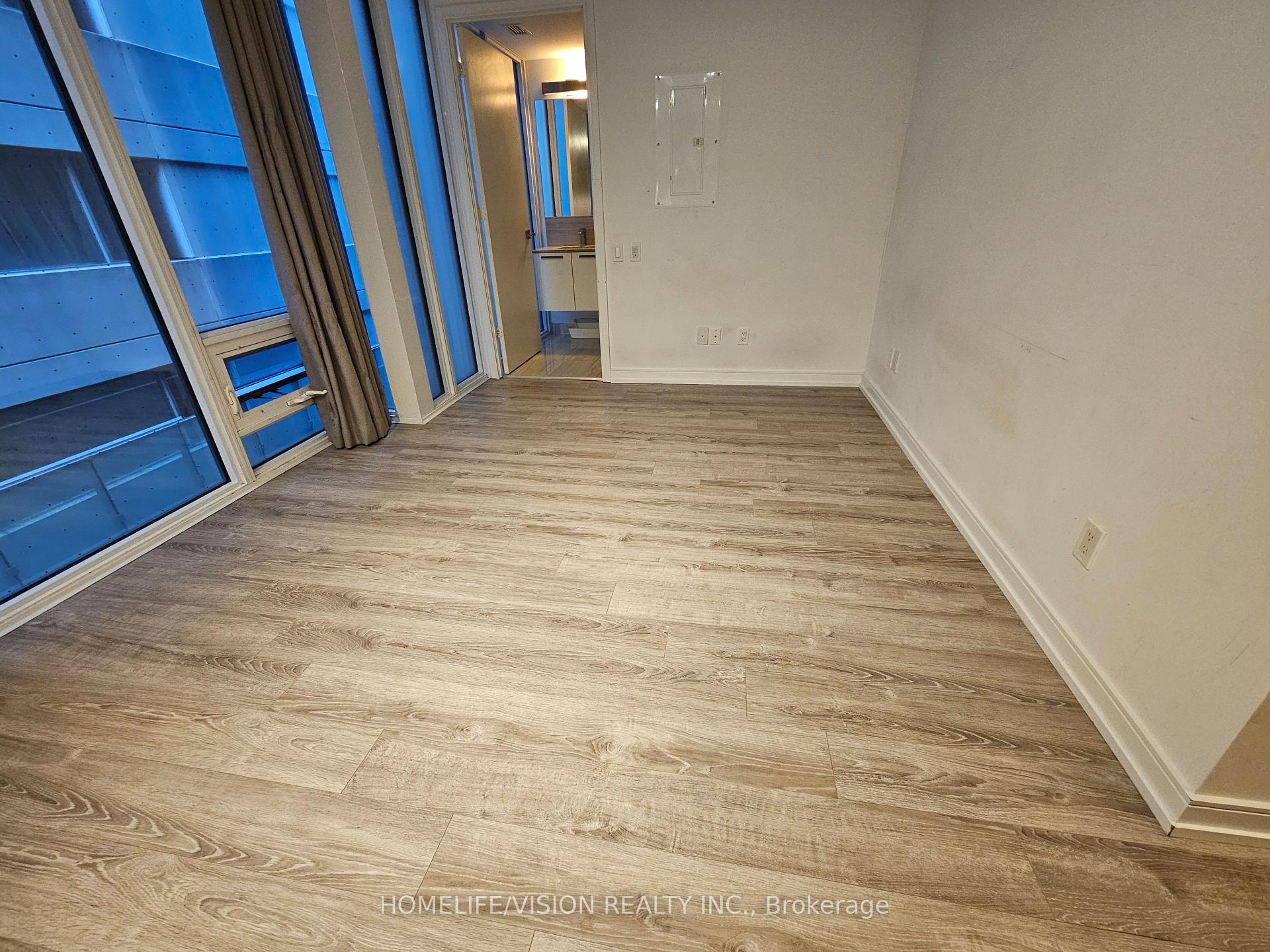 Photo 9 of Unit 301, 28 Wellesley Street E, Toronto, Church-Yonge Corridor — HOMEH