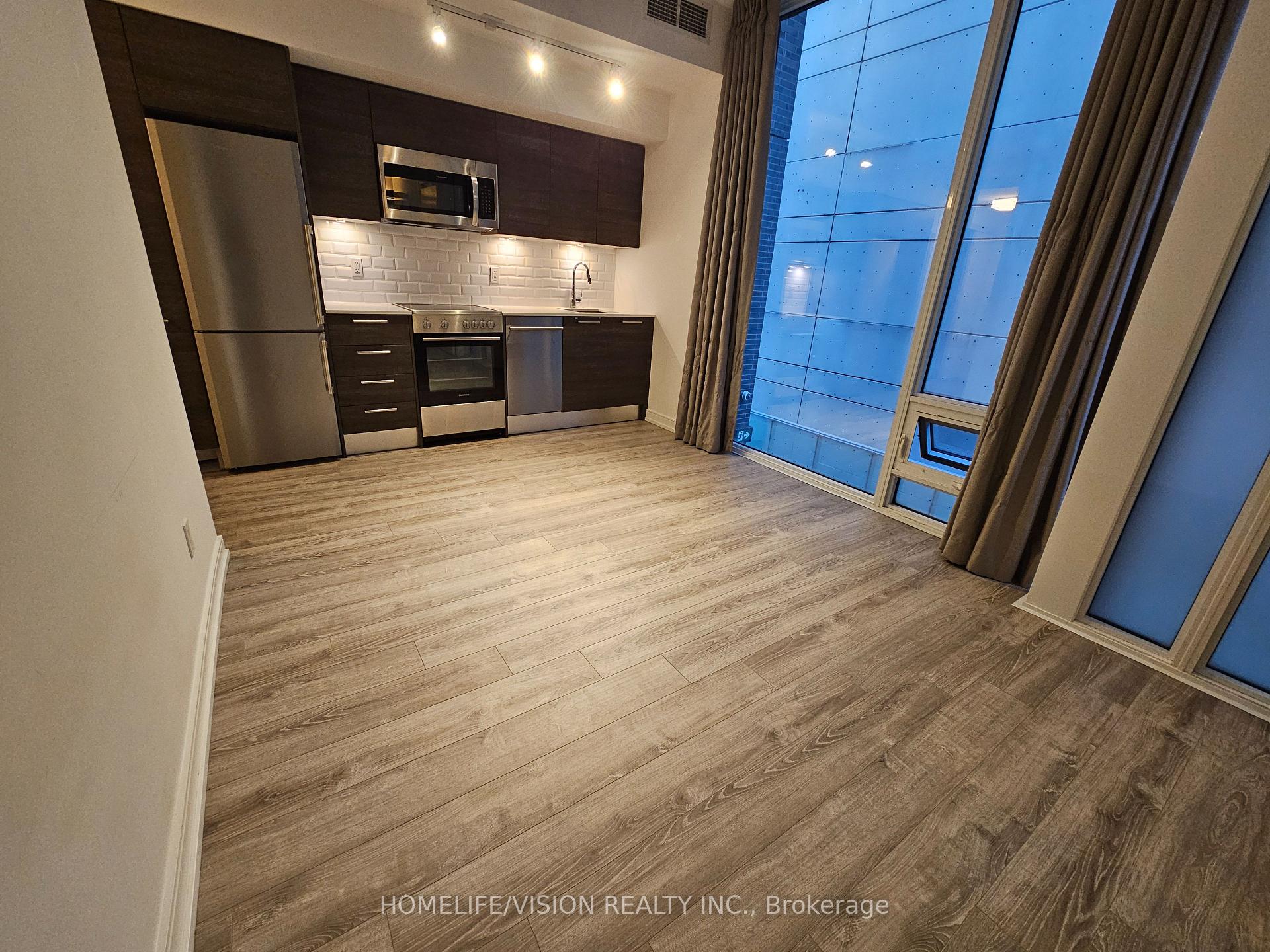 Photo 10 of Unit 301, 28 Wellesley Street E, Toronto, Church-Yonge Corridor — HOMEH