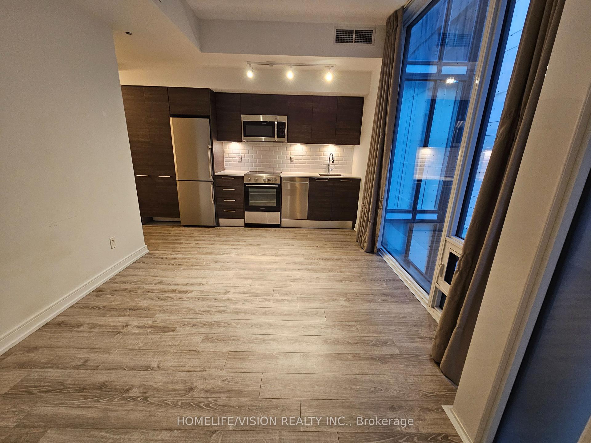 Photo 12 of Unit 301, 28 Wellesley Street E, Toronto, Church-Yonge Corridor — HOMEH
