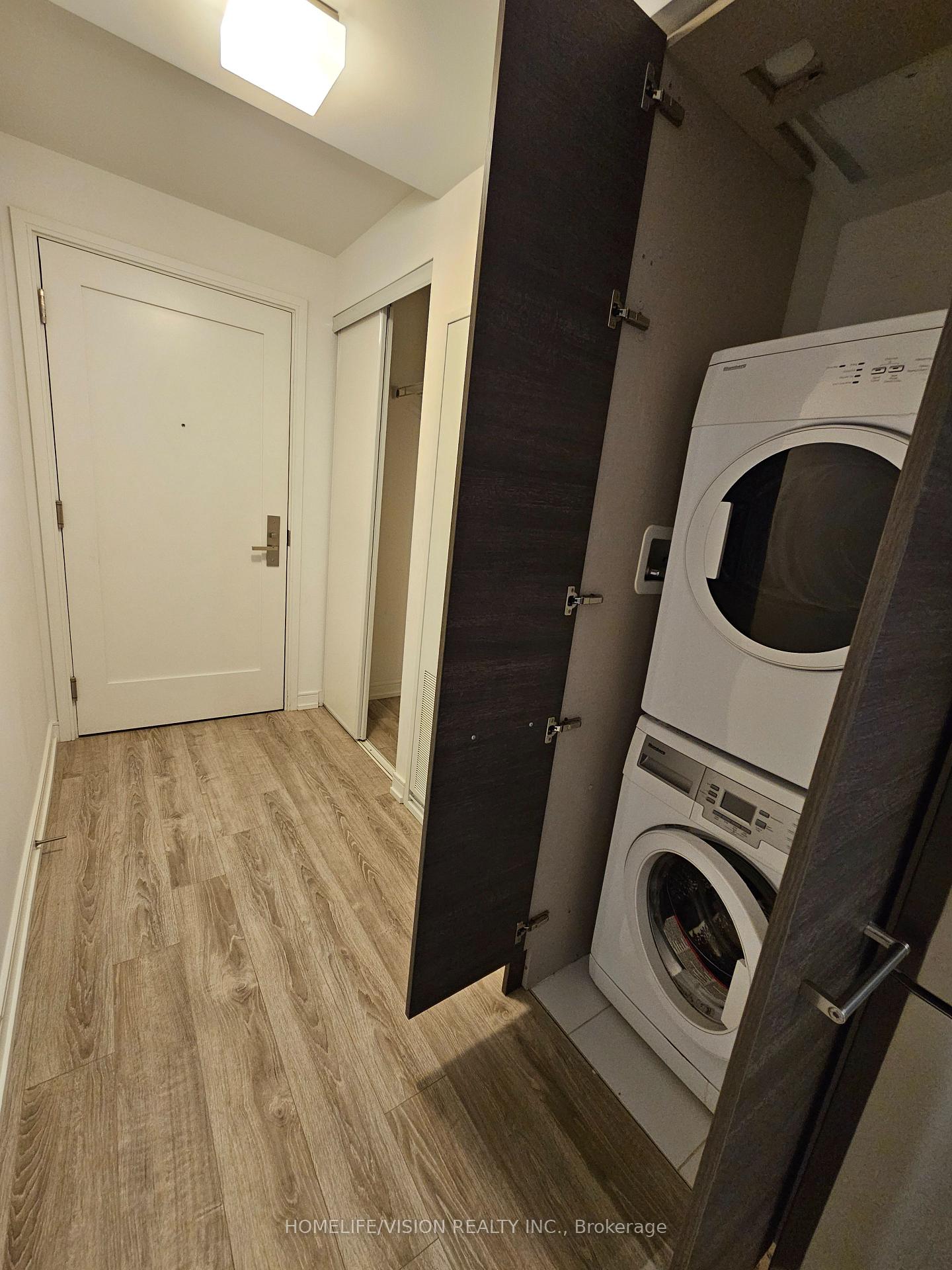 Photo 13 of Unit 301, 28 Wellesley Street E, Toronto, Church-Yonge Corridor — HOMEH
