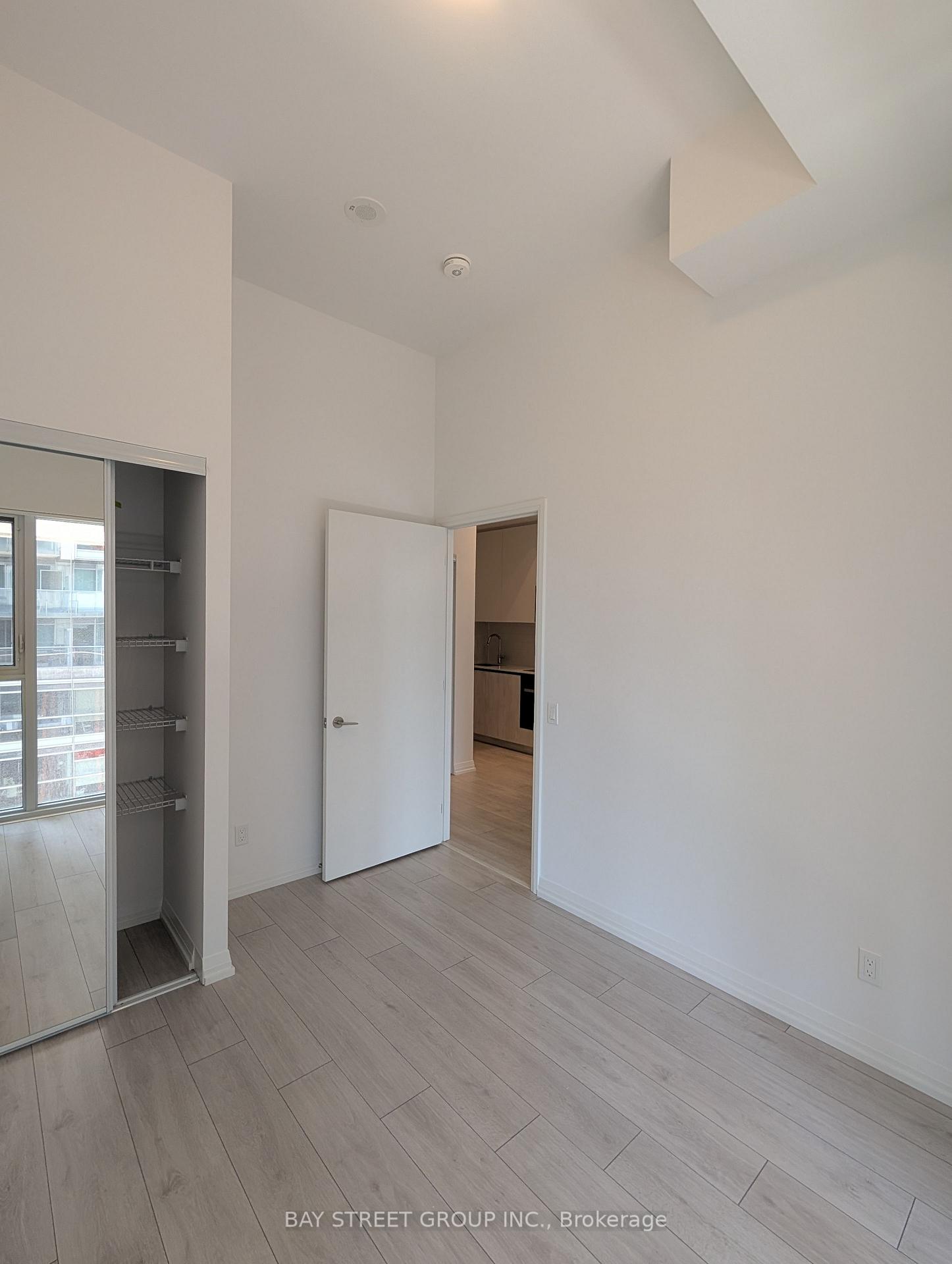 Photo 10 of Unit 912, 400 King Street W, Toronto, Waterfront Communities — HOMEH