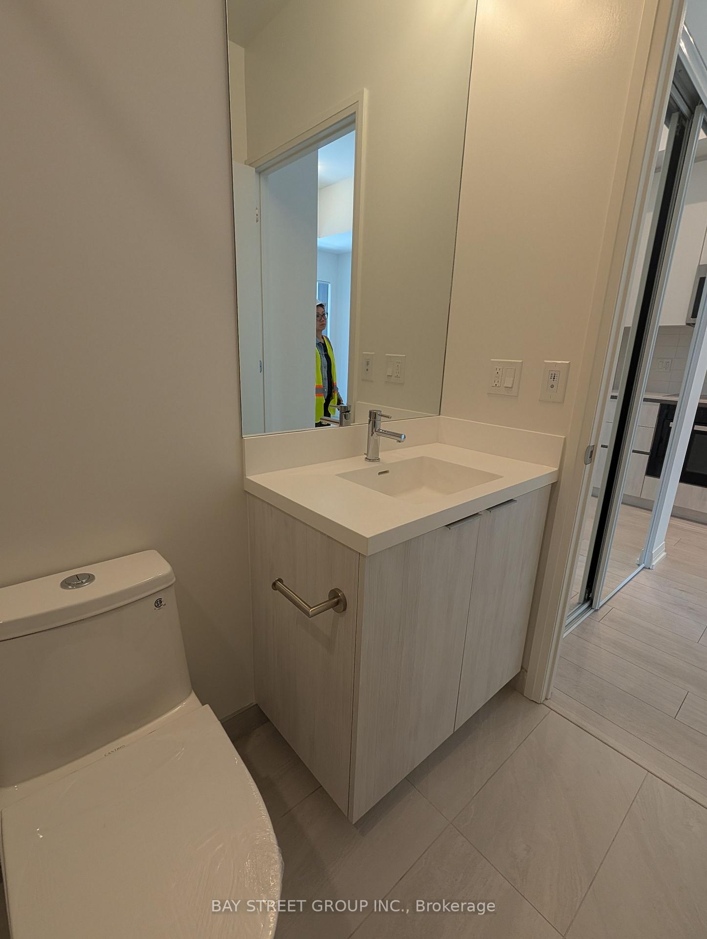 Photo 17 of Unit 912, 400 King Street W, Toronto, Waterfront Communities — HOMEH